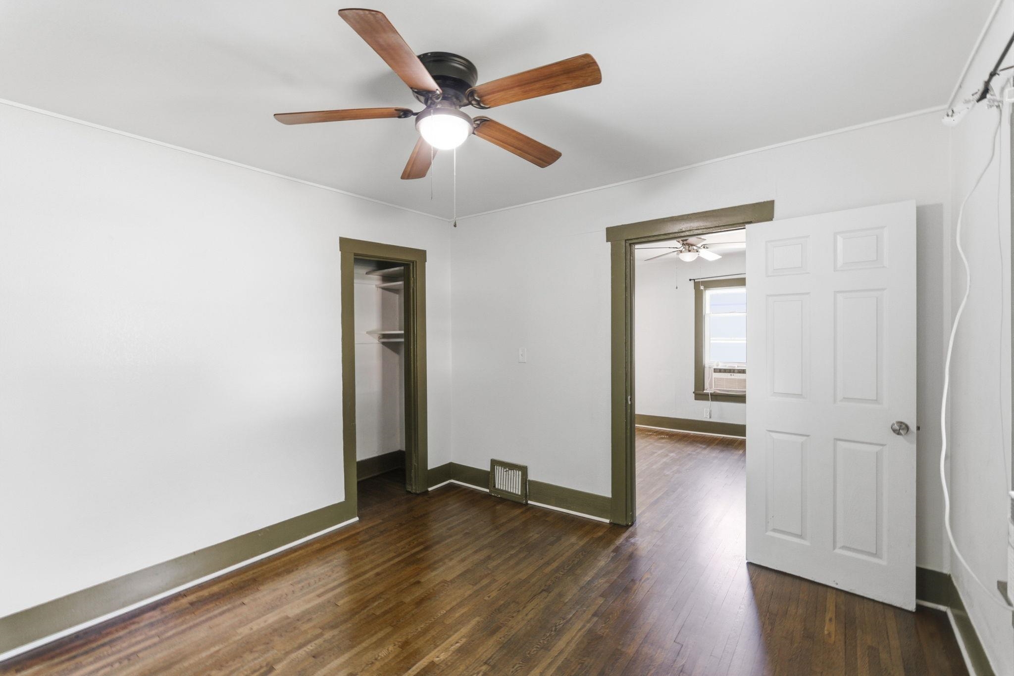 1204 N Oliver Ave Property Photo 11