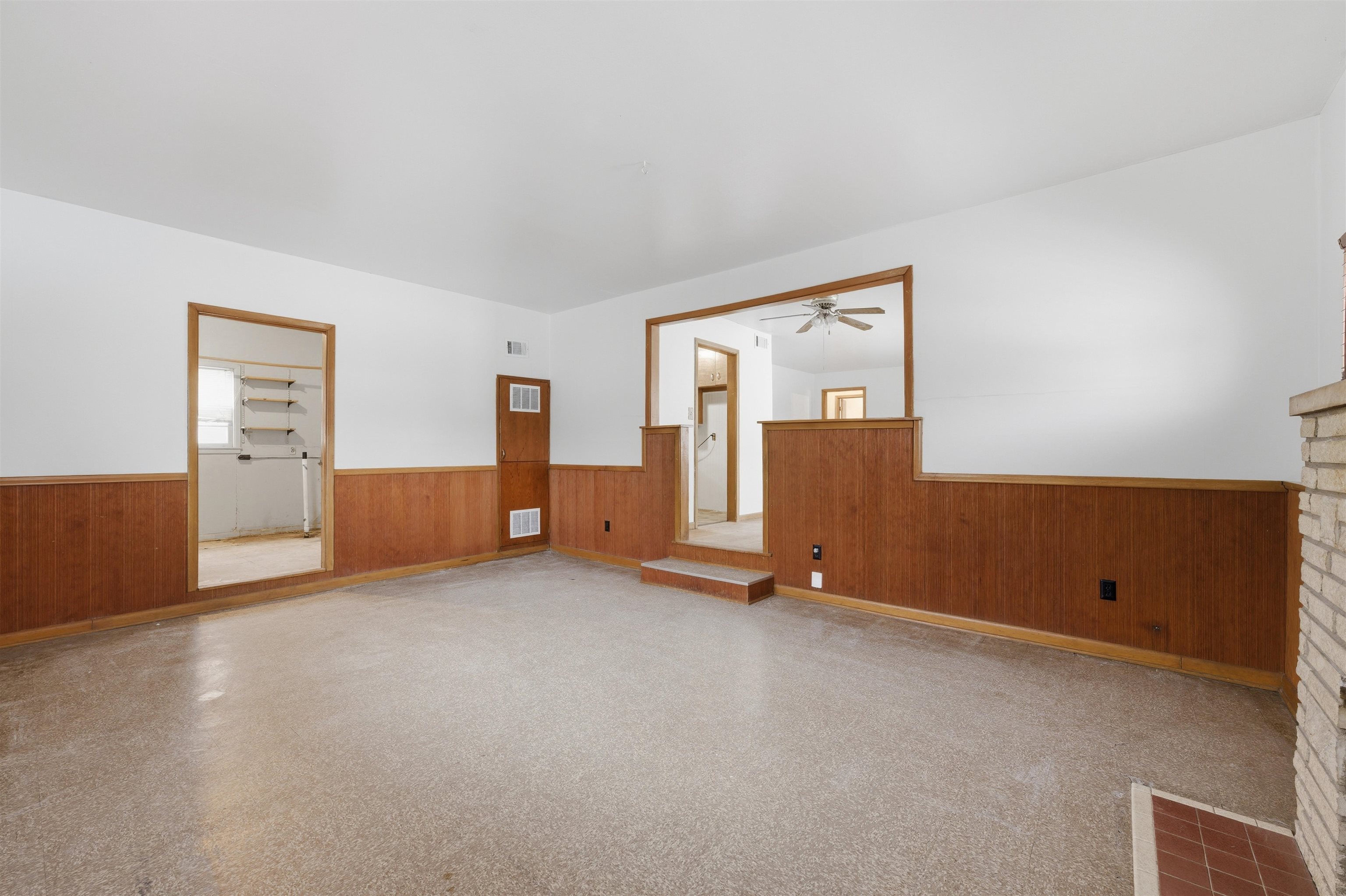 1216 S Chestnut St. Property Photo 19