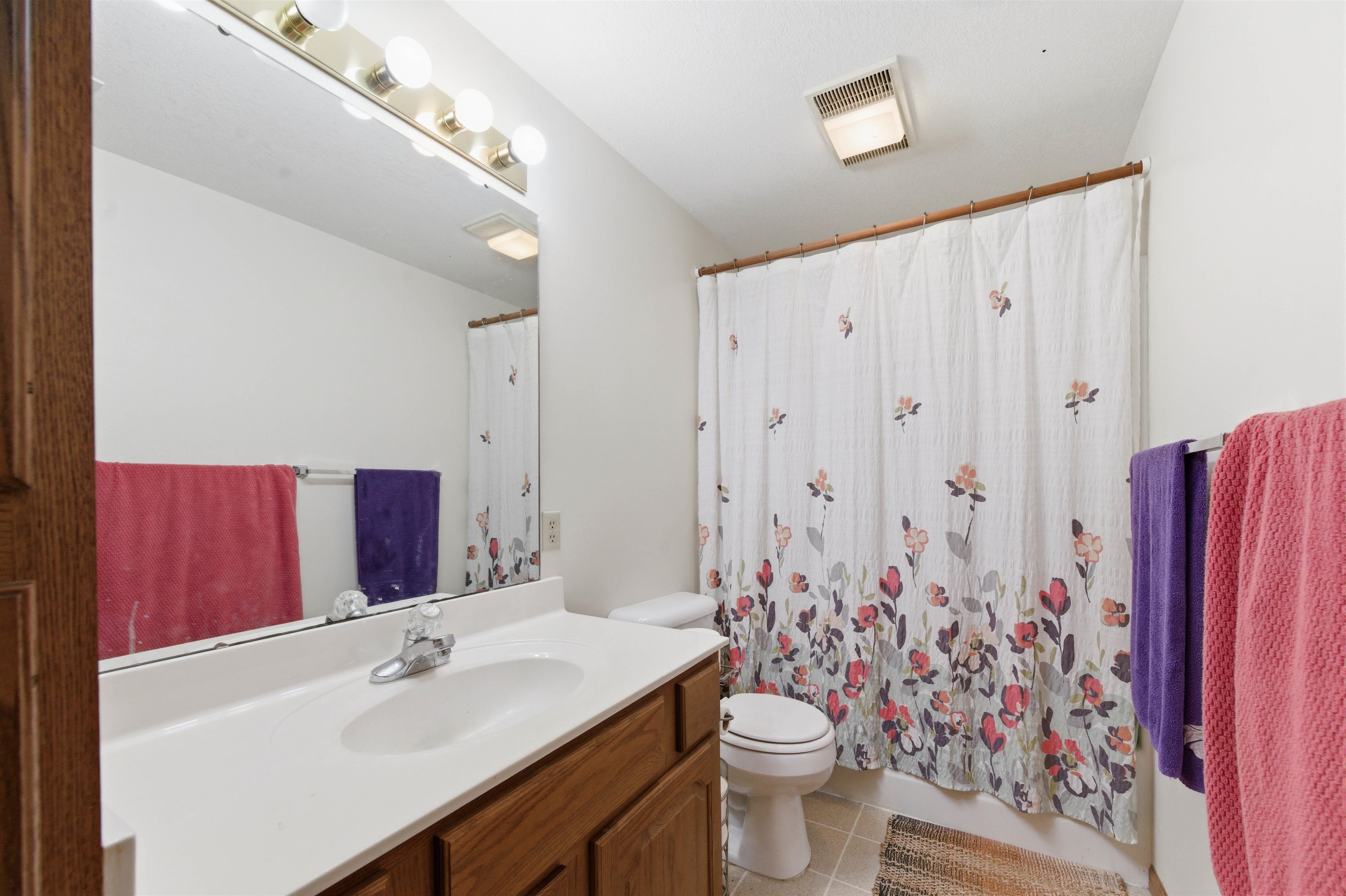 1216 S Chestnut St. Property Photo 23