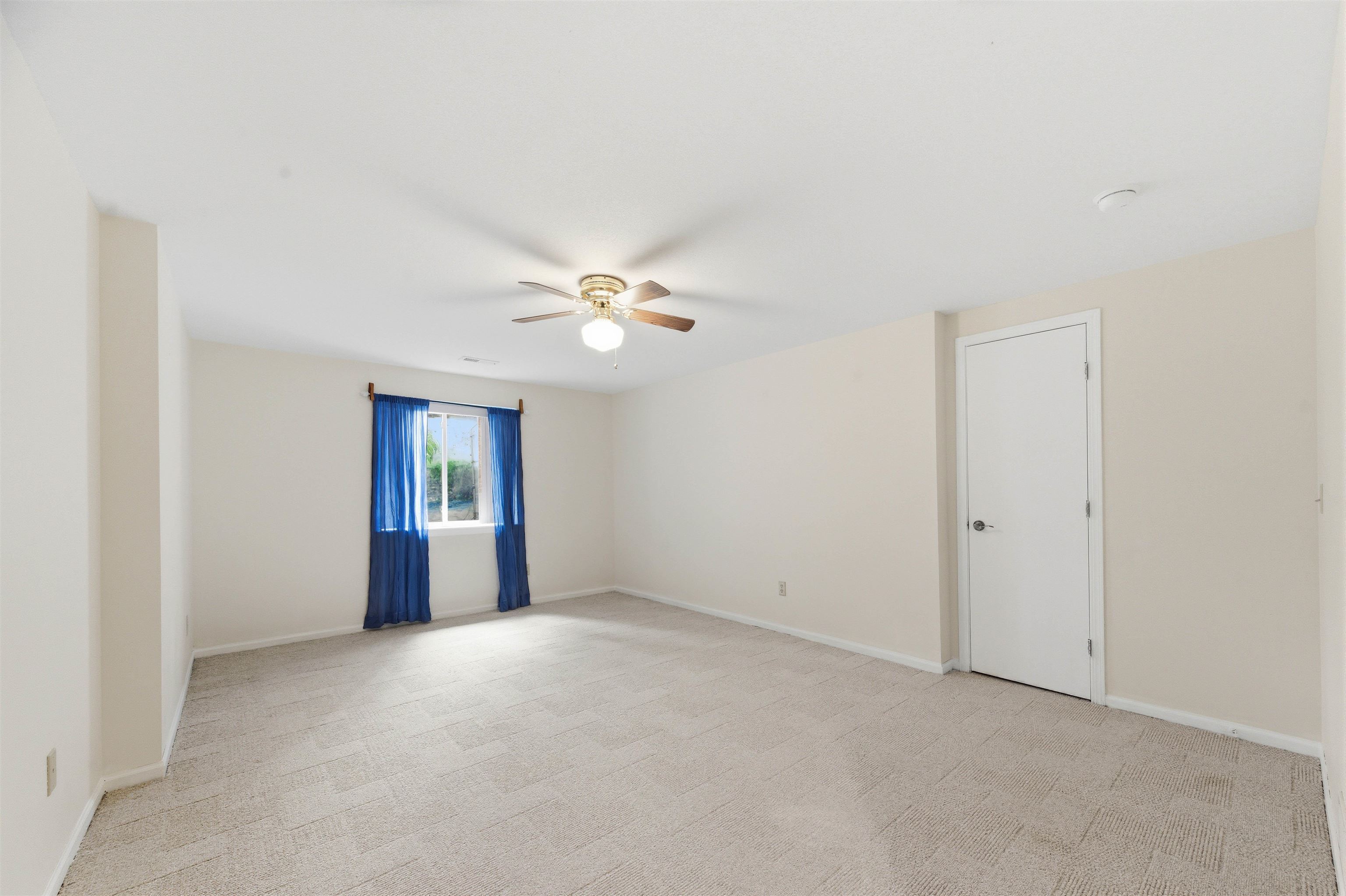 1216 S Chestnut St. Property Photo 24