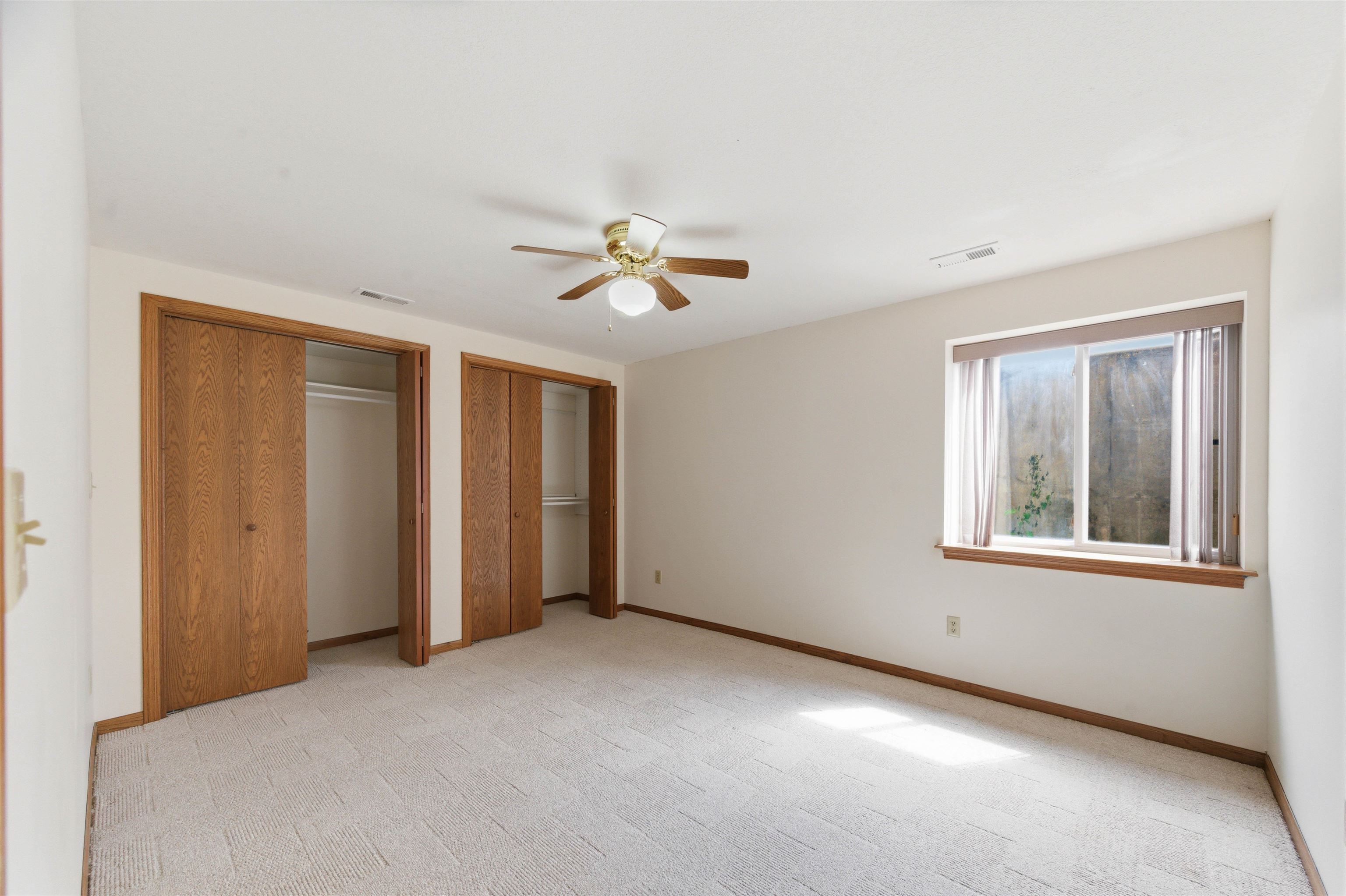 1216 S Chestnut St. Property Photo 26