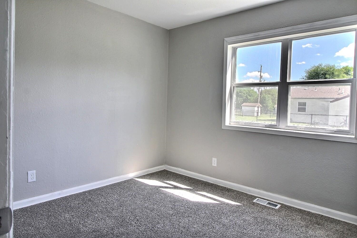 2626 N Minnesota Property Photo 7
