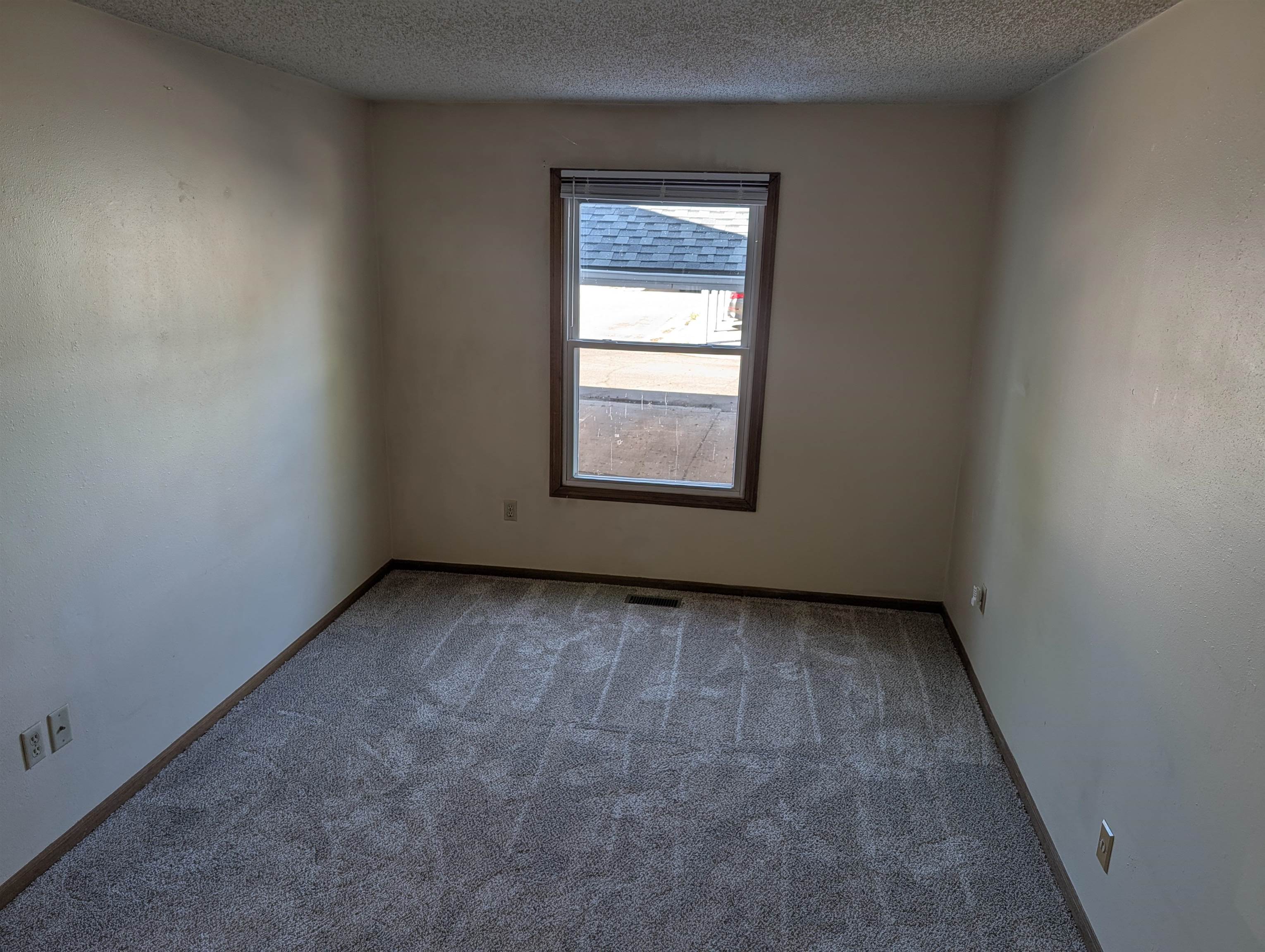 1717 S Cypress Property Photo 6