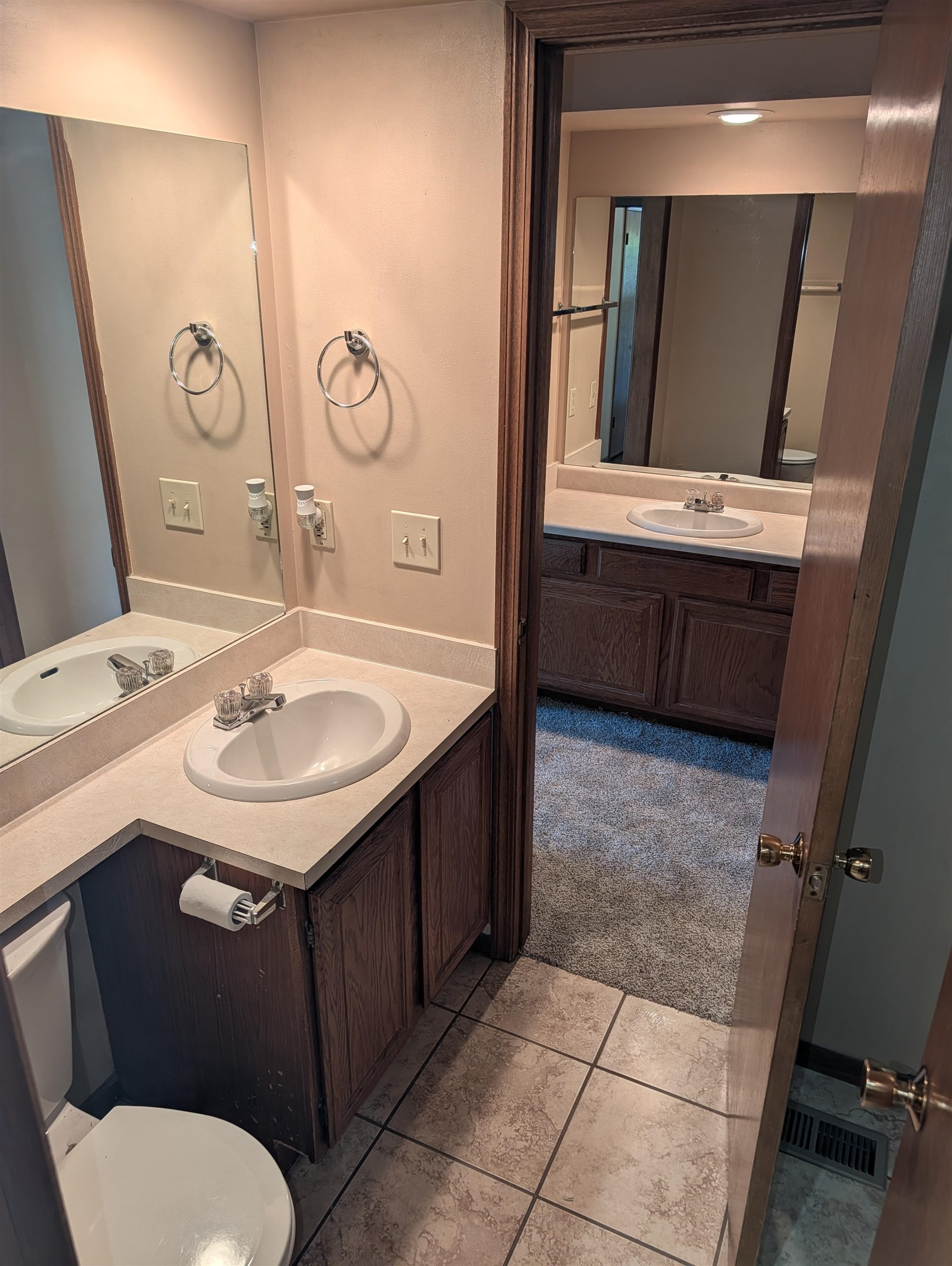 1717 S Cypress Property Photo 8