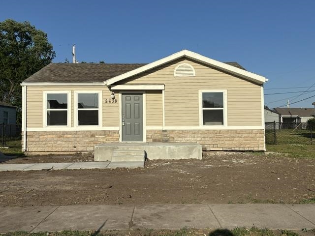 2638 N Minnesota Property Photo 1