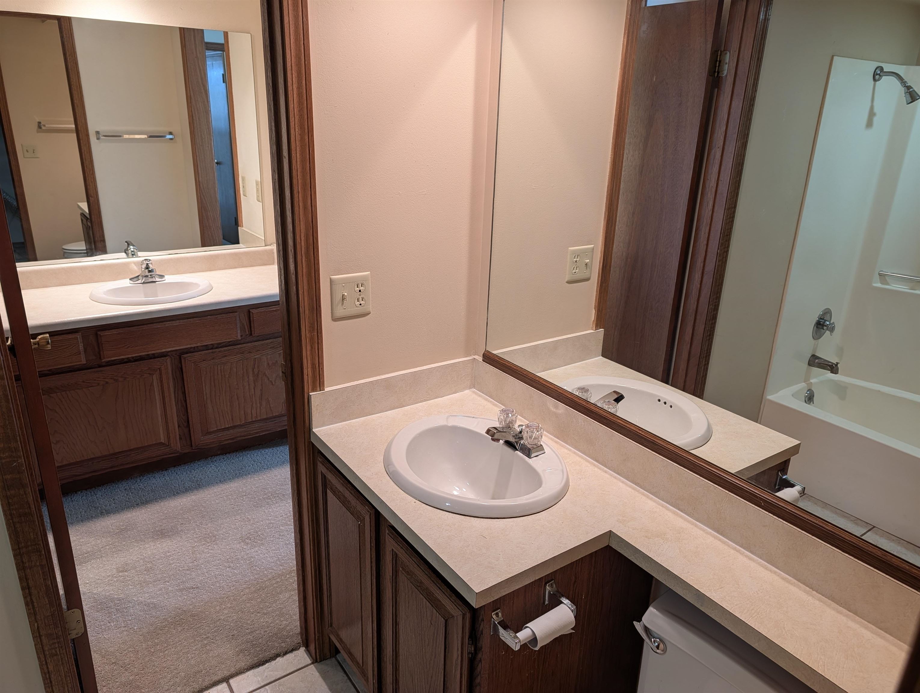 1717 S Cypress Property Photo 5