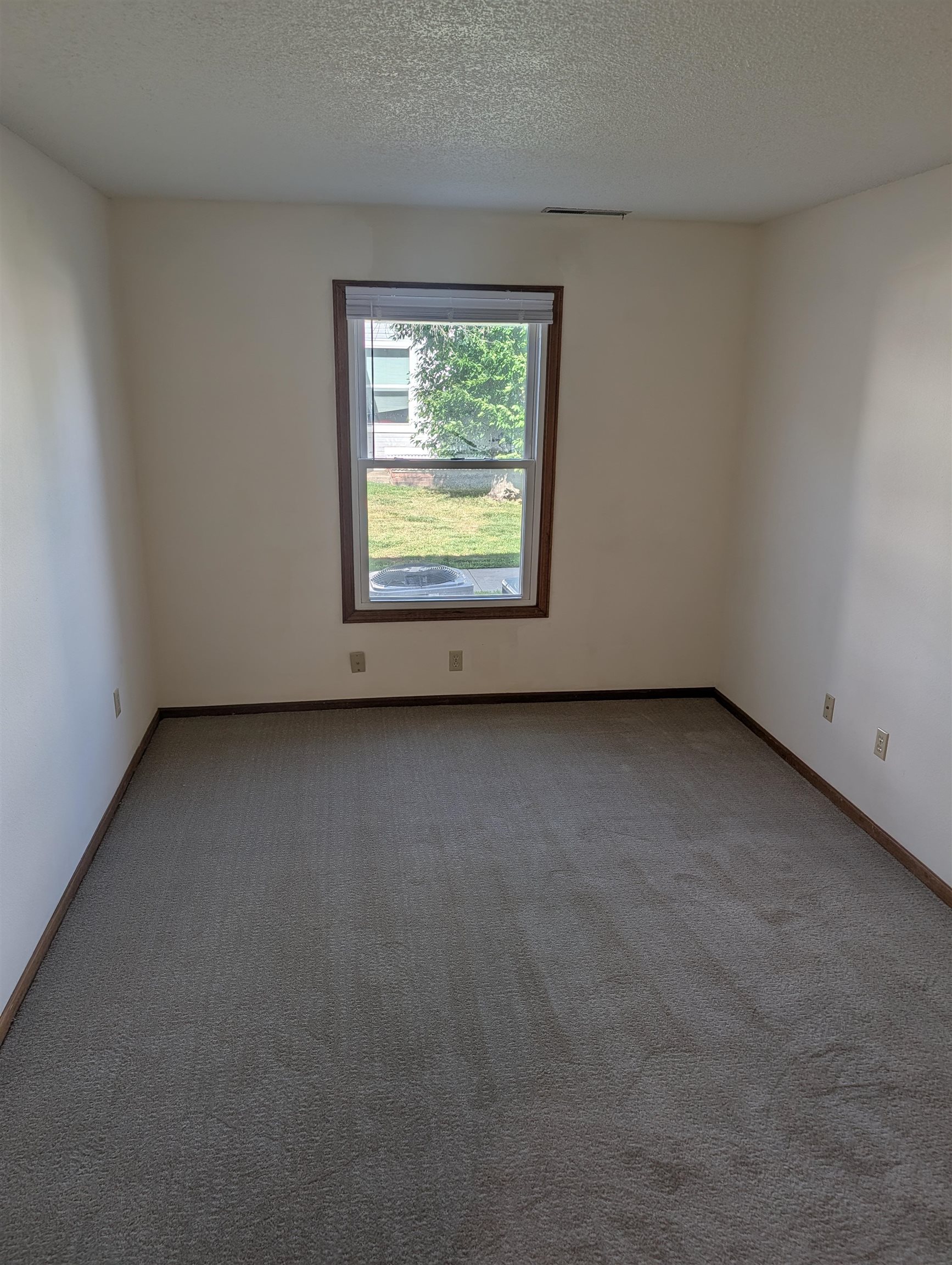 1717 S Cypress Property Photo 6