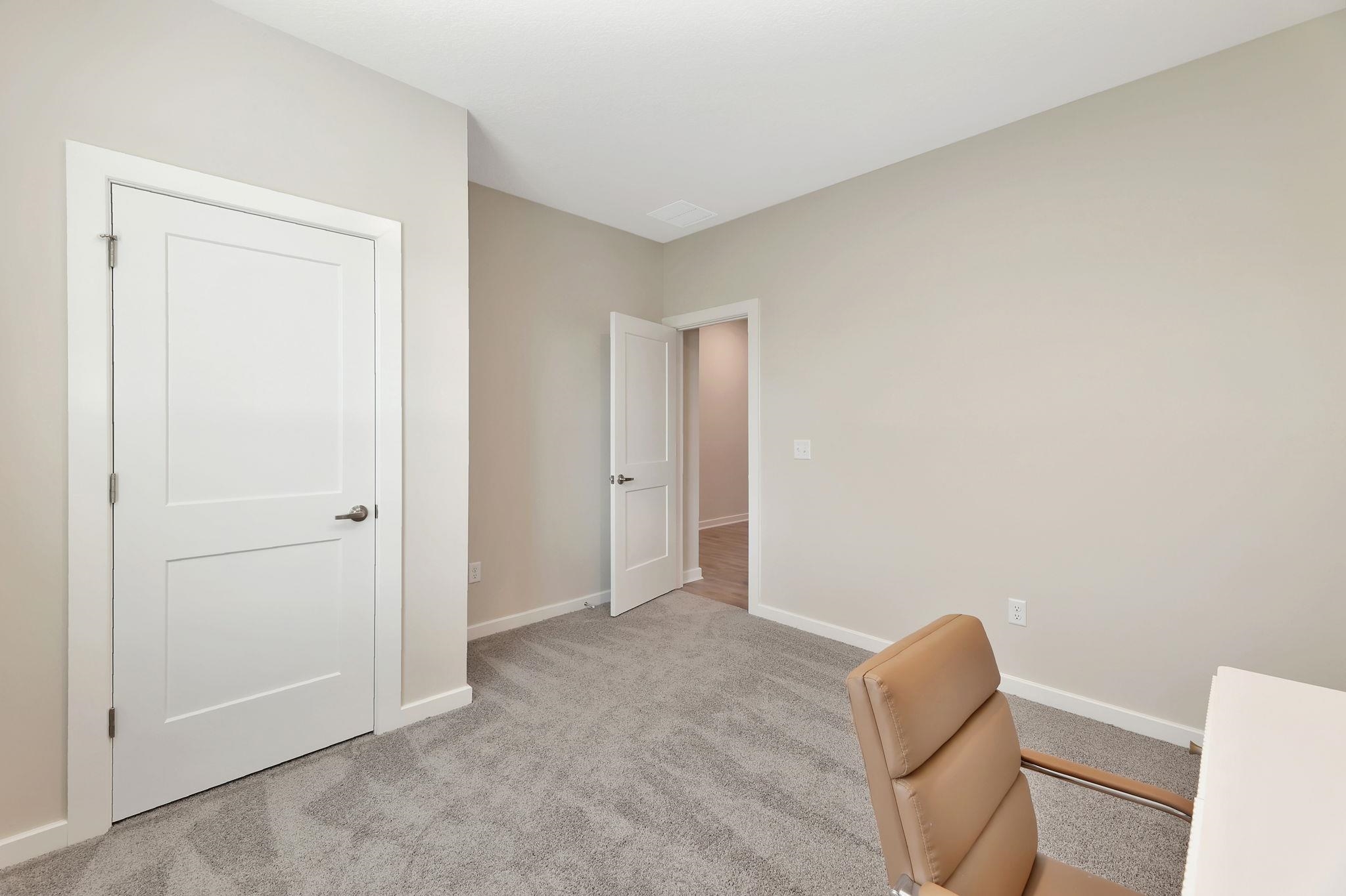 940 N Forestview St Property Photo 20