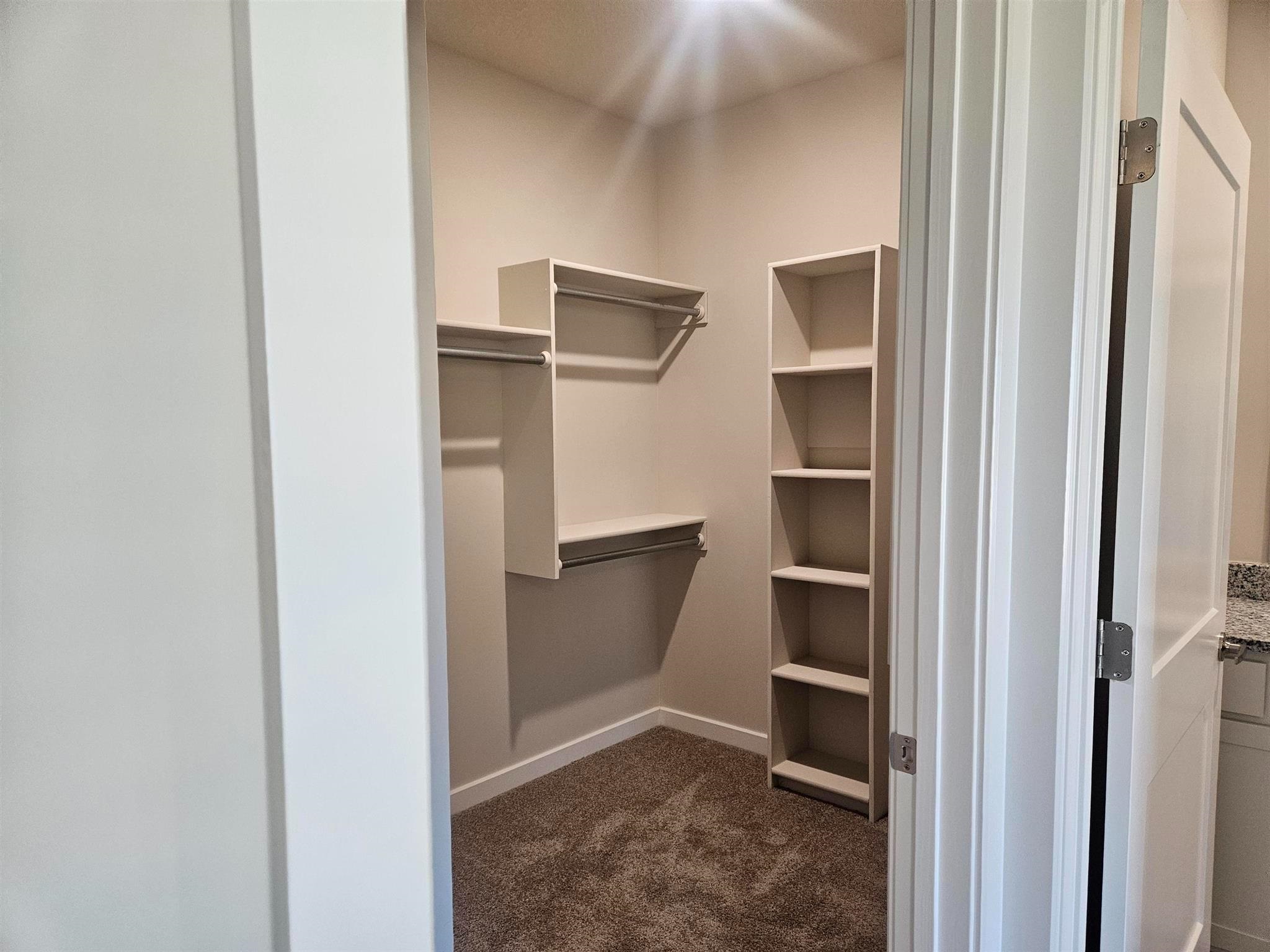 960 N Forestview St Property Photo 15