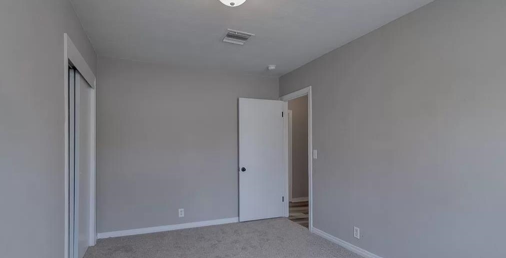 2801-2803 W Elm Property Photo 18
