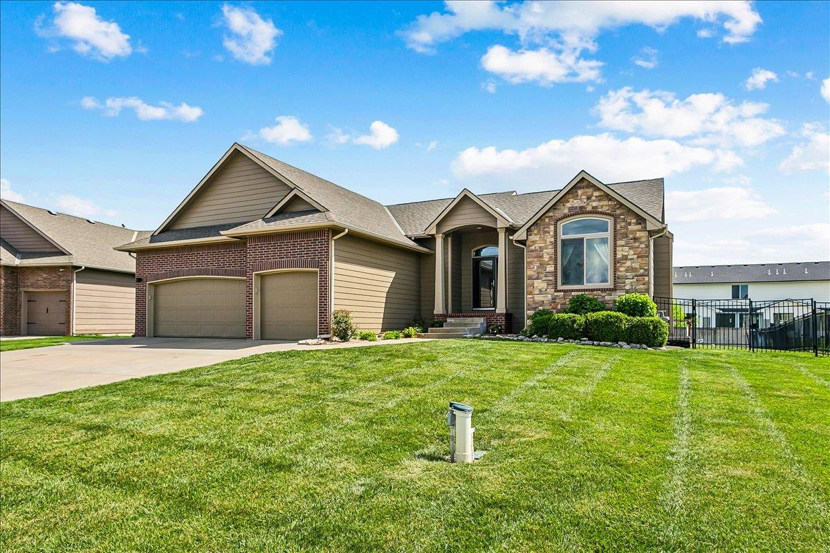 15809 E Boxthorn Property Photo 1