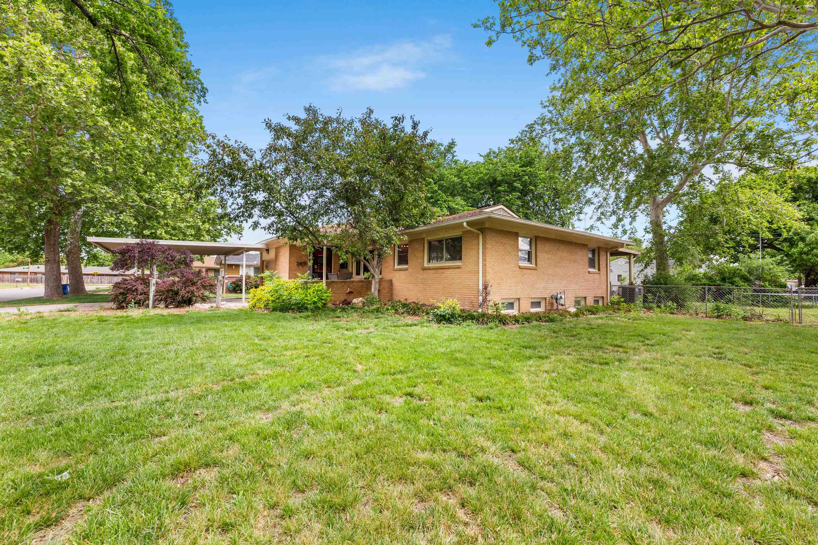 2222 S Millwood Property Photo 1