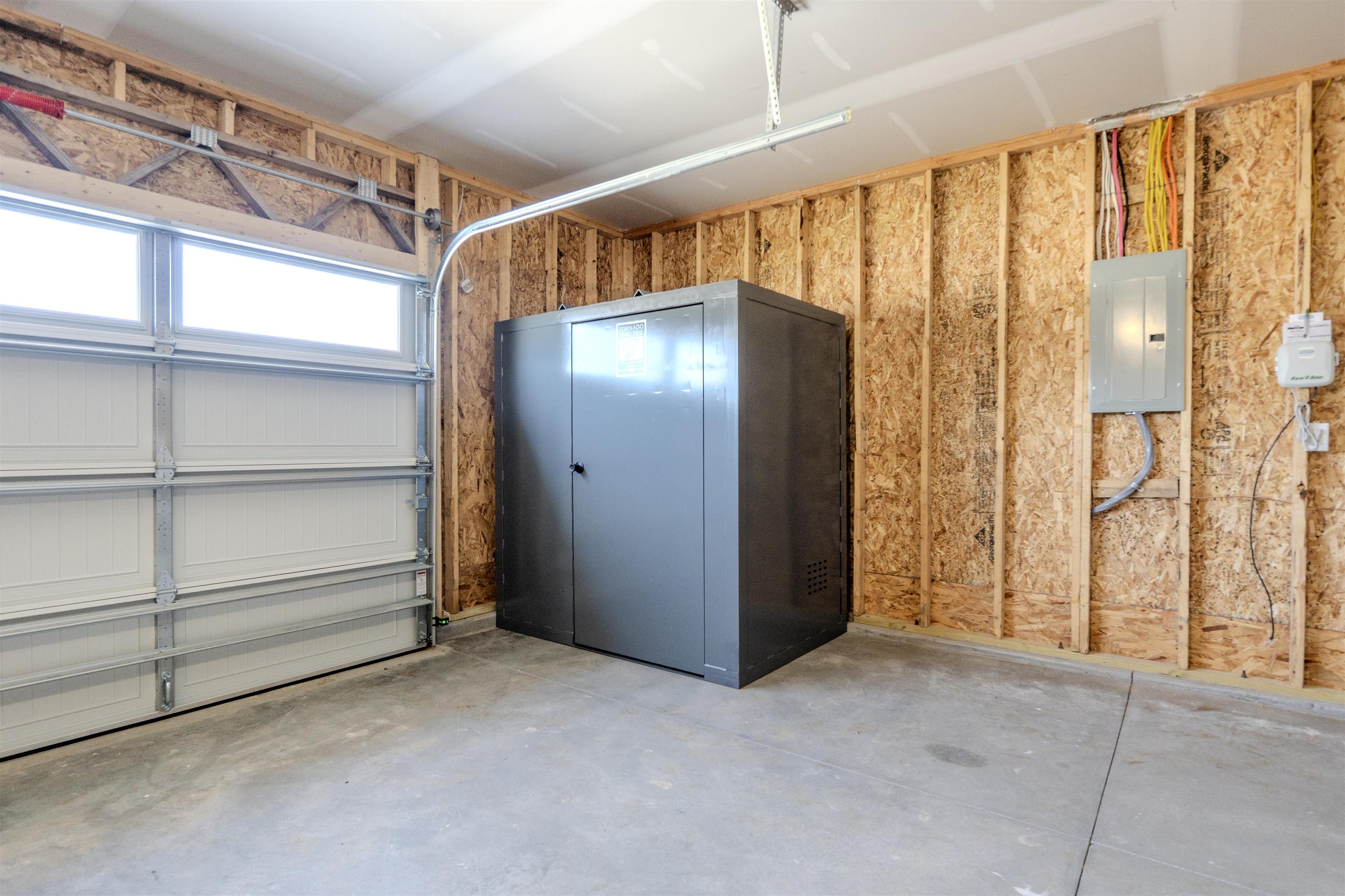 4901 N Spruce Property Photo 10