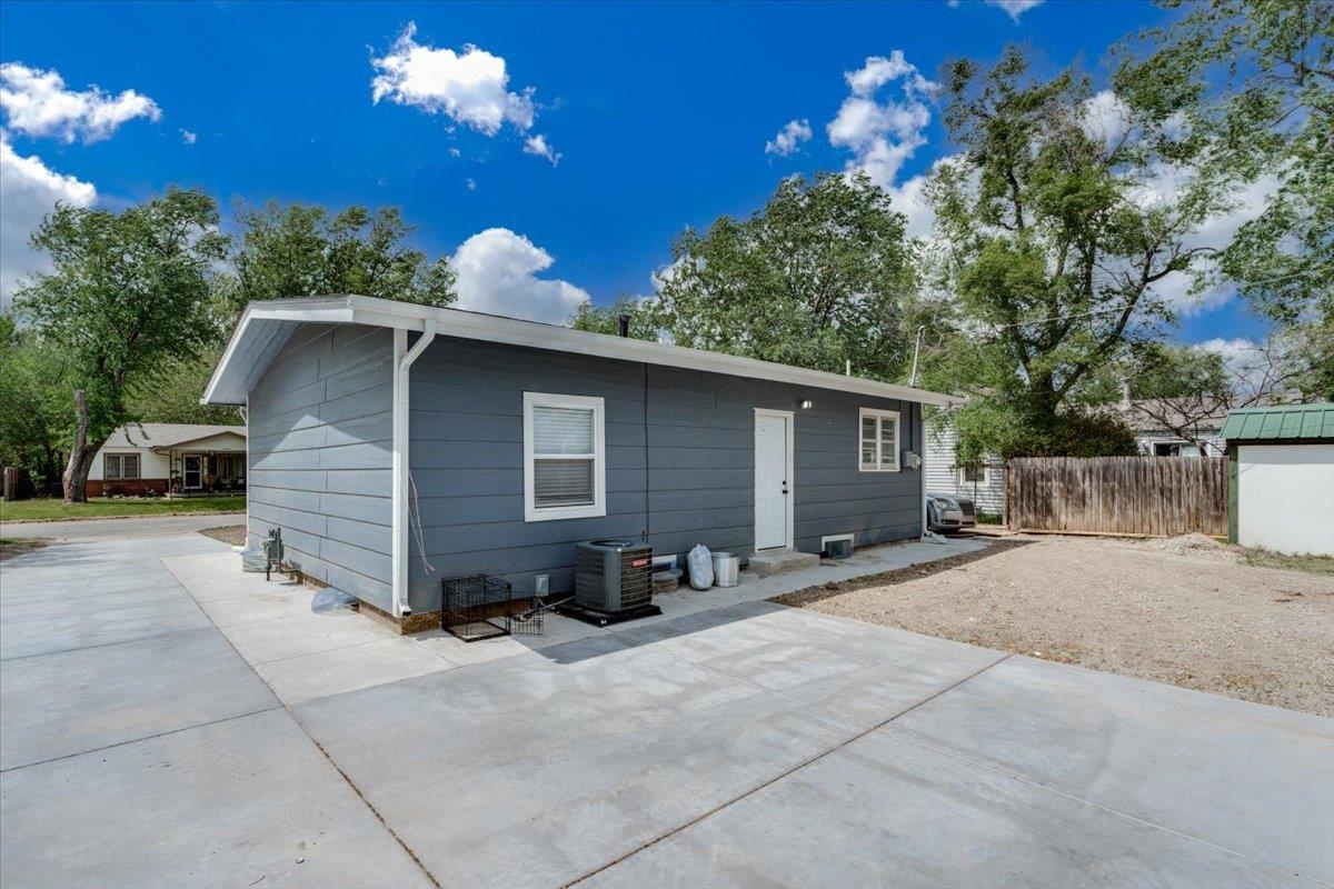 3238 S Edwards Property Photo 25