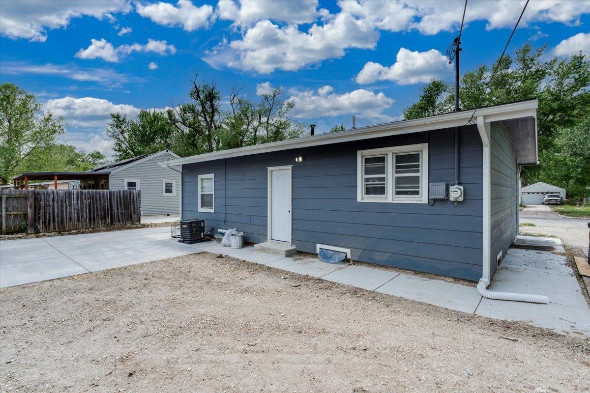 3238 S Edwards Property Photo 26