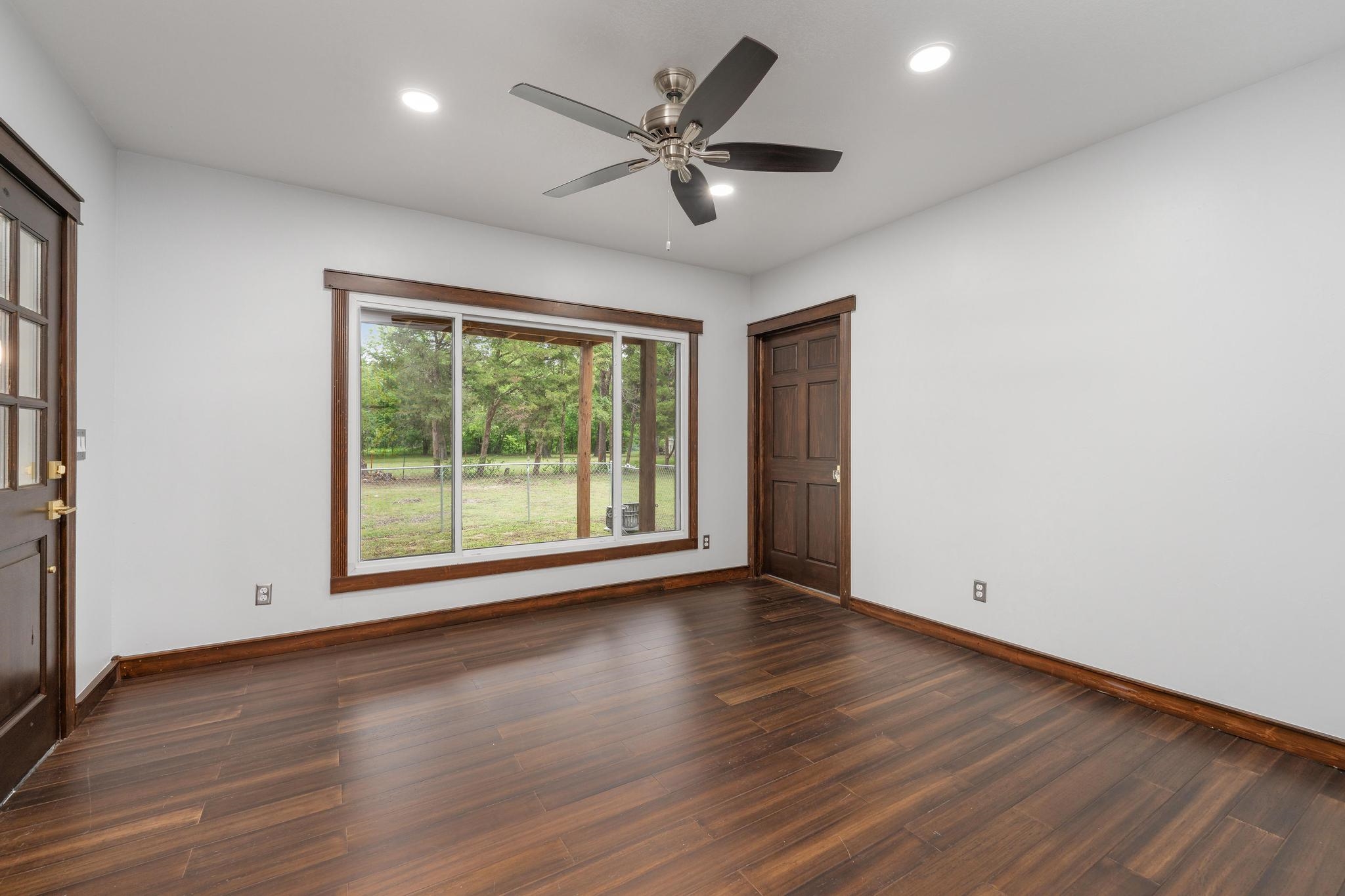 817 W Orchard Property Photo 18