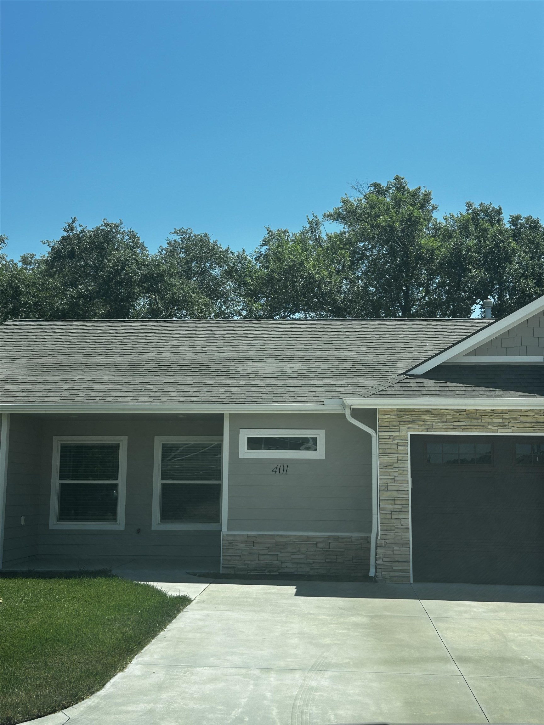 320 N Warren Property Photo 2