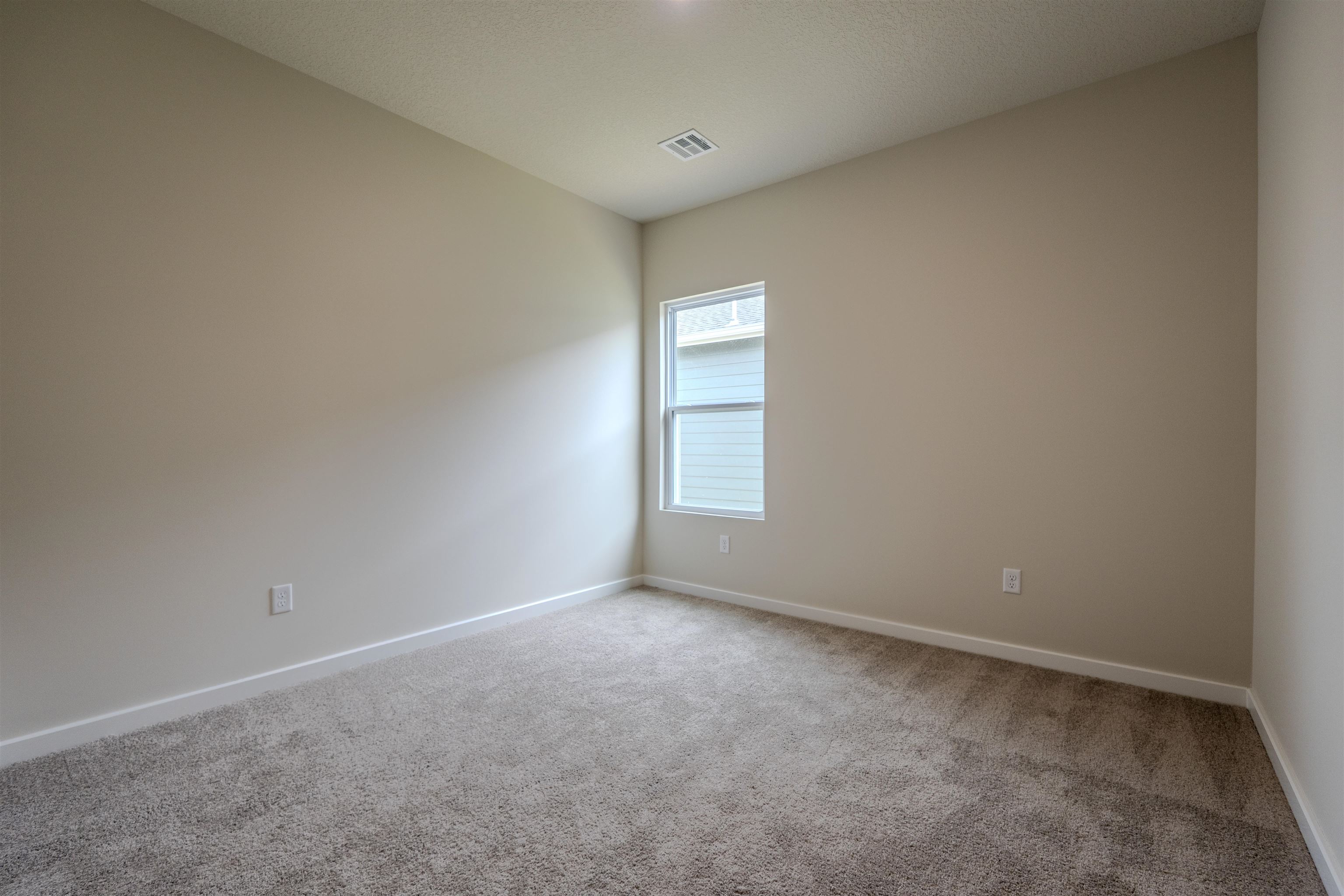 4905 N Spruce Property Photo 19