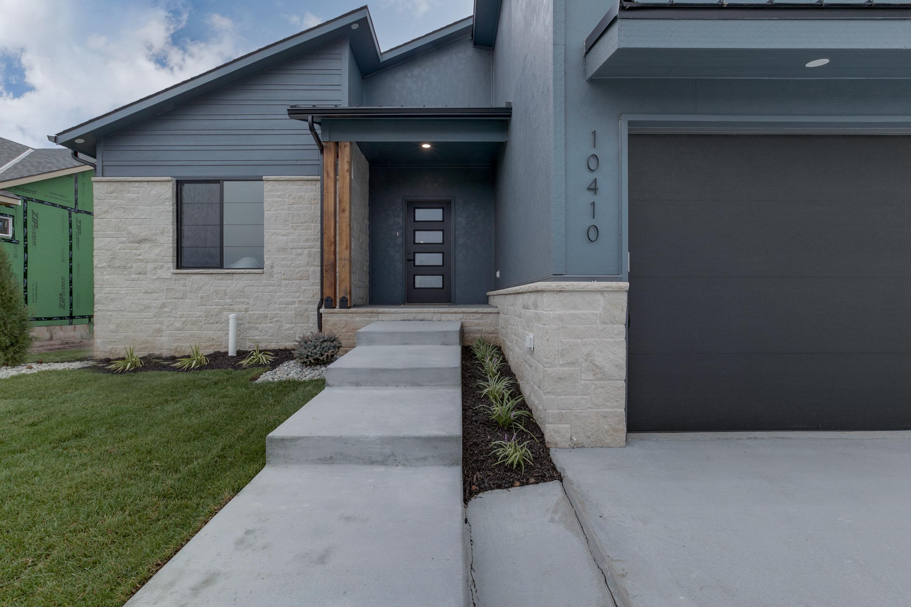10410 W Graber Cir. Property Photo 4