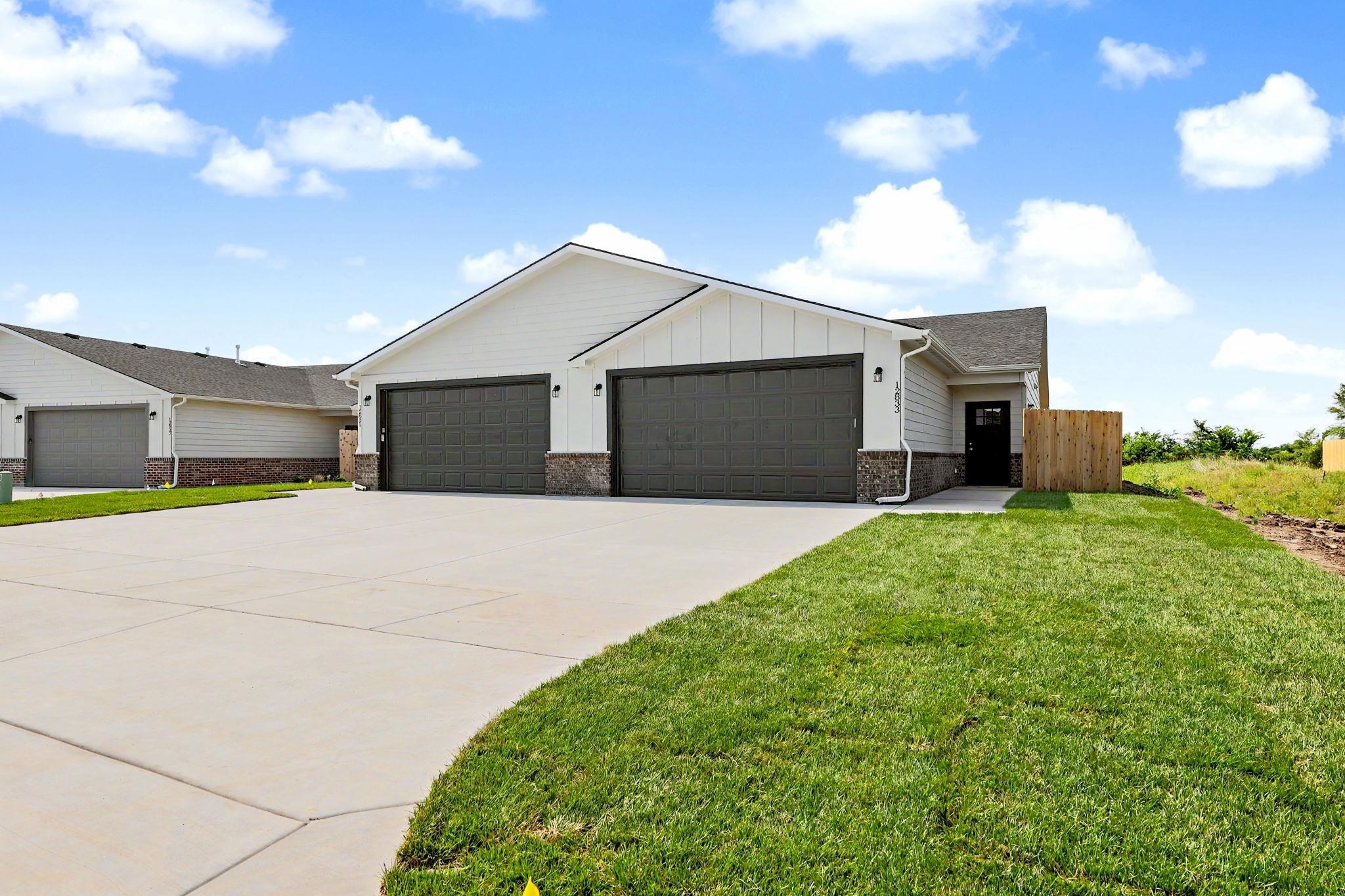 12833 W Red Rock St Property Photo 1
