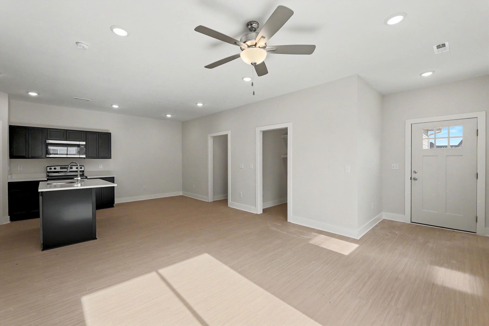 12833 W Red Rock St Property Photo 6