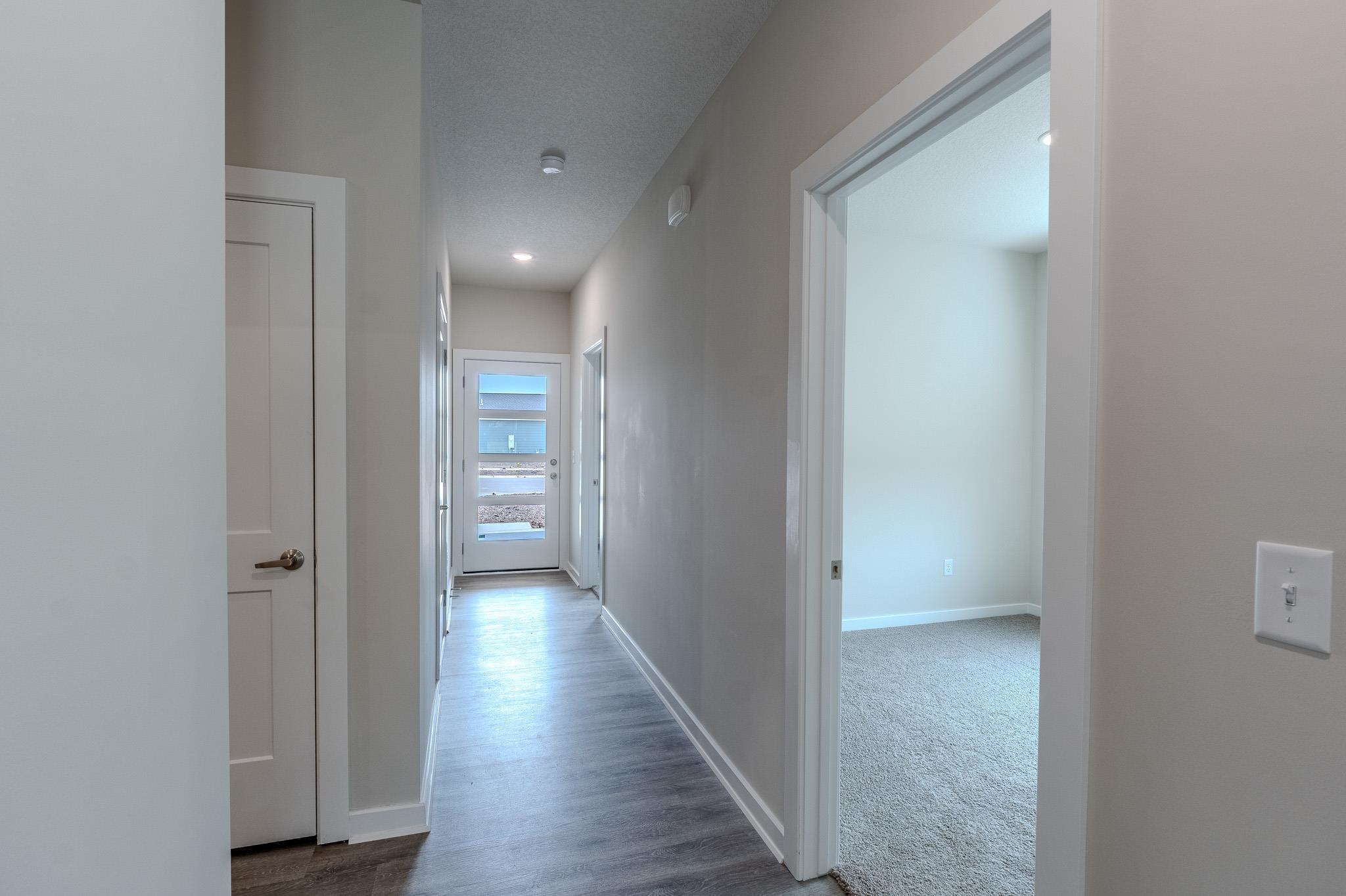 4913 N Spruce Property Photo 3