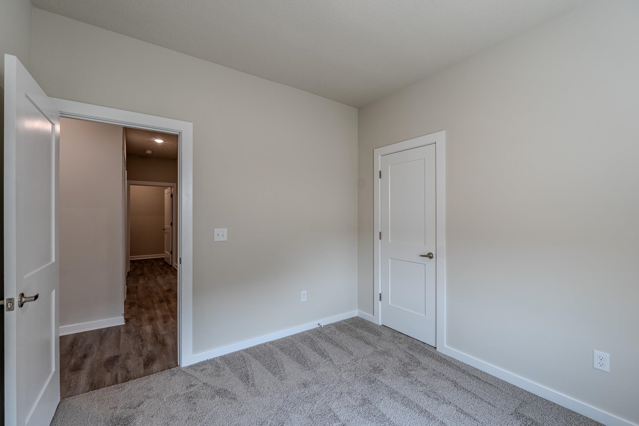 4913 N Spruce Property Photo 13