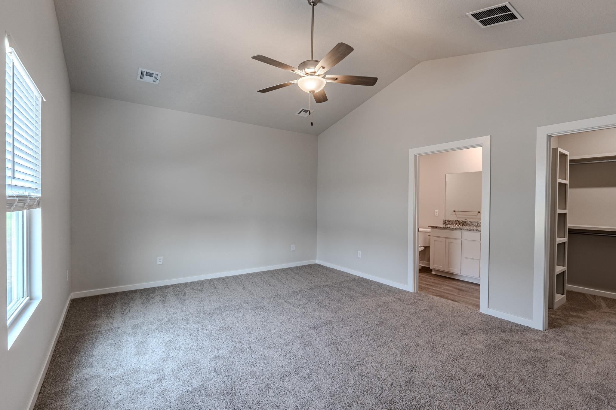 4913 N Spruce Property Photo 18