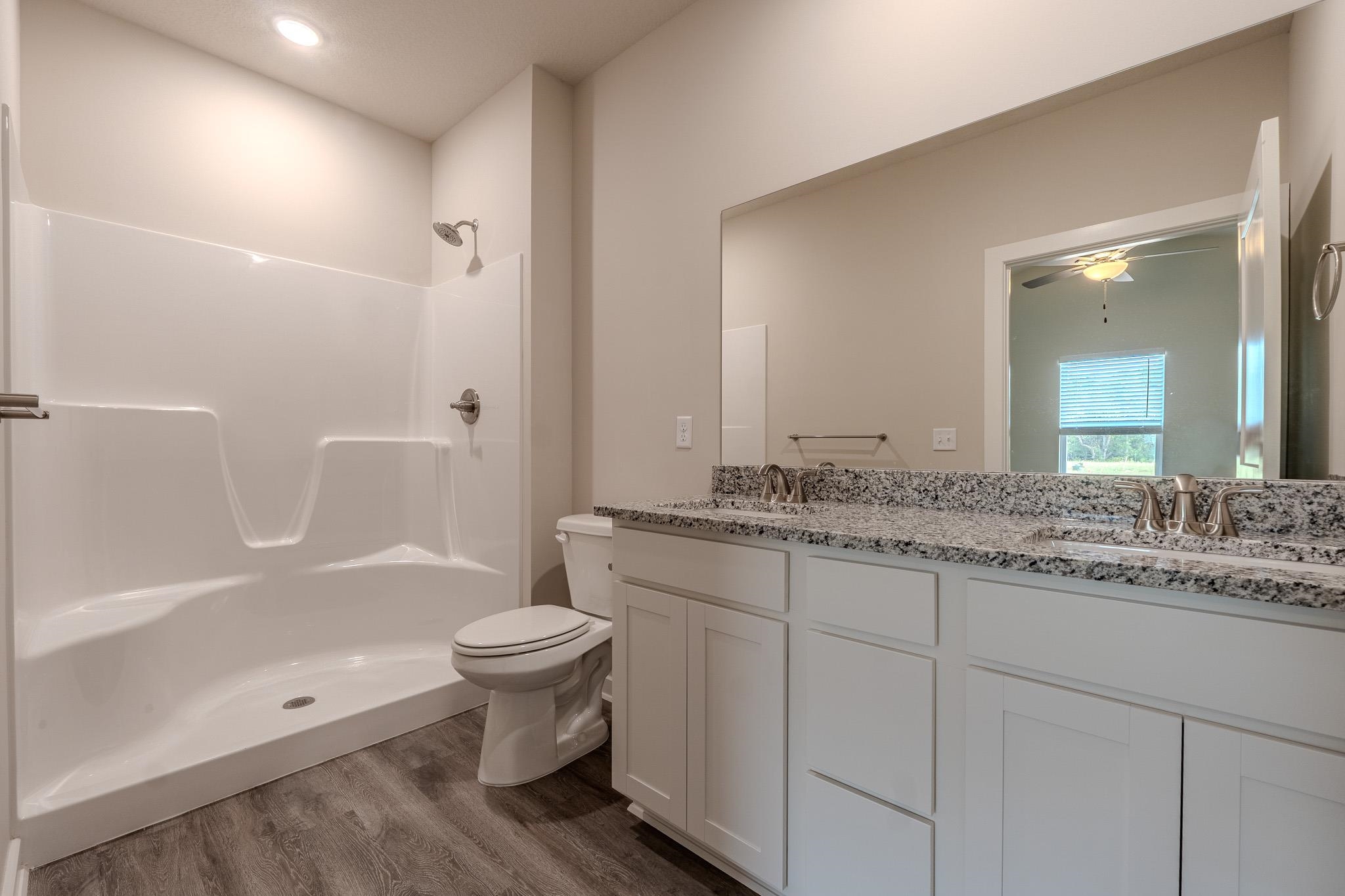 4913 N Spruce Property Photo 20