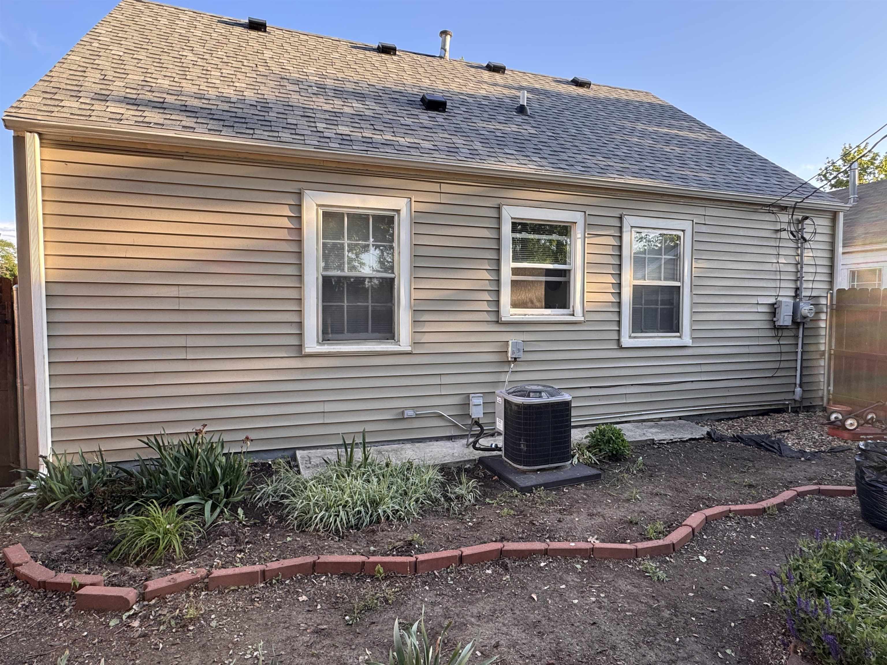 624 W Crawford St. Property Photo 6