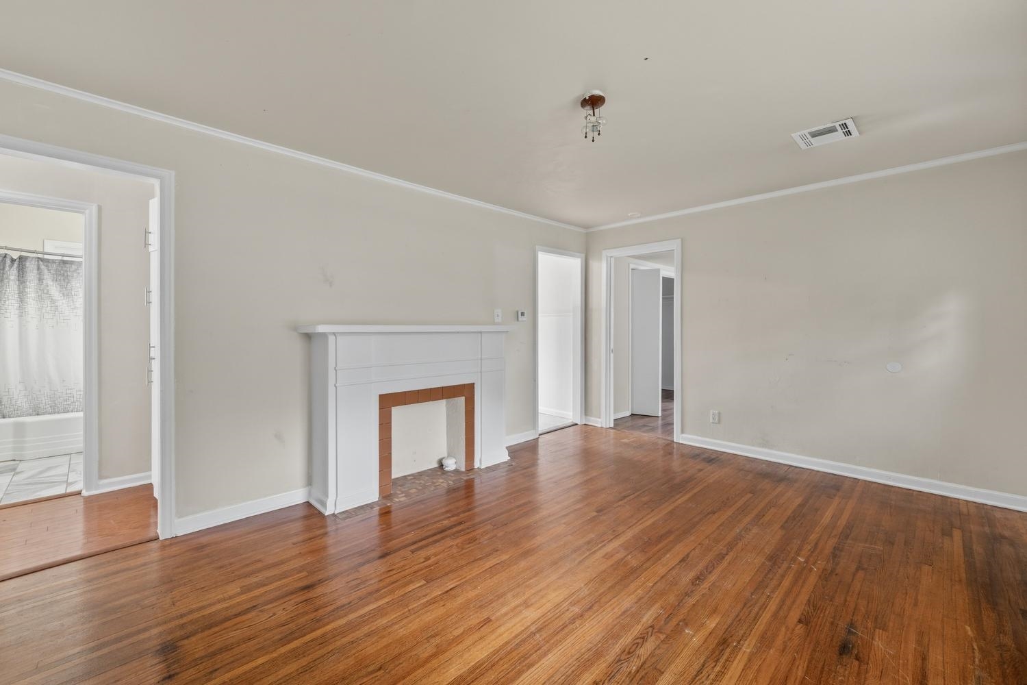 2531 S Washington Ave Property Photo 6