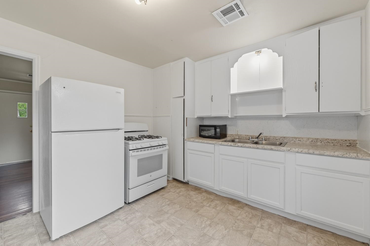 2531 S Washington Ave Property Photo 9