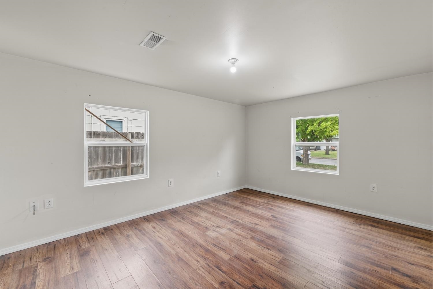 2531 S Washington Ave Property Photo 12