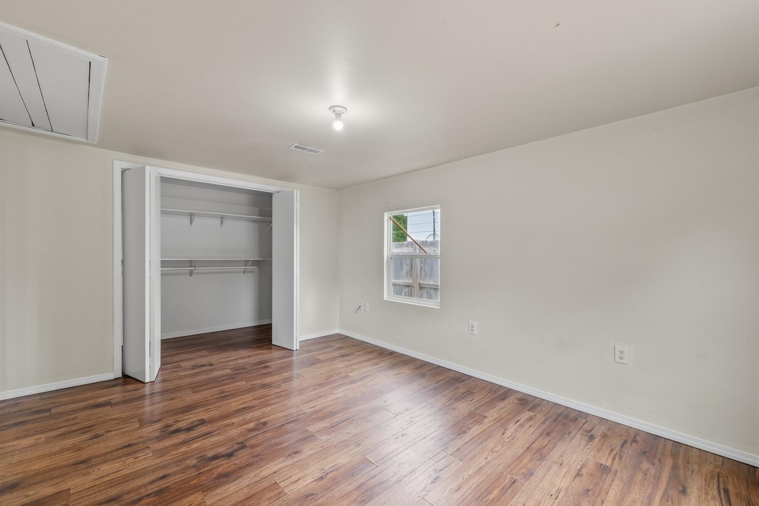 2531 S Washington Ave Property Photo 15