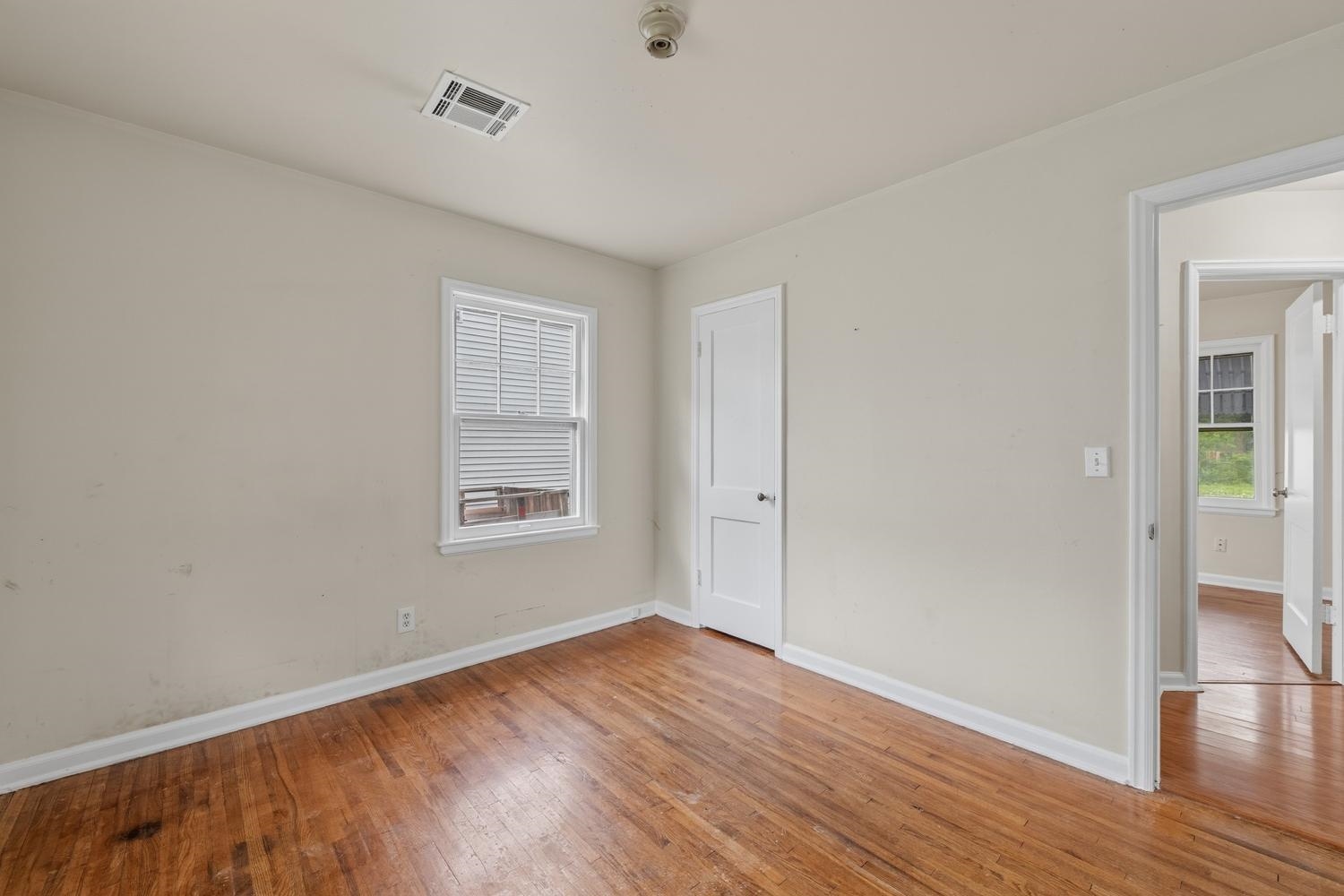 2531 S Washington Ave Property Photo 17