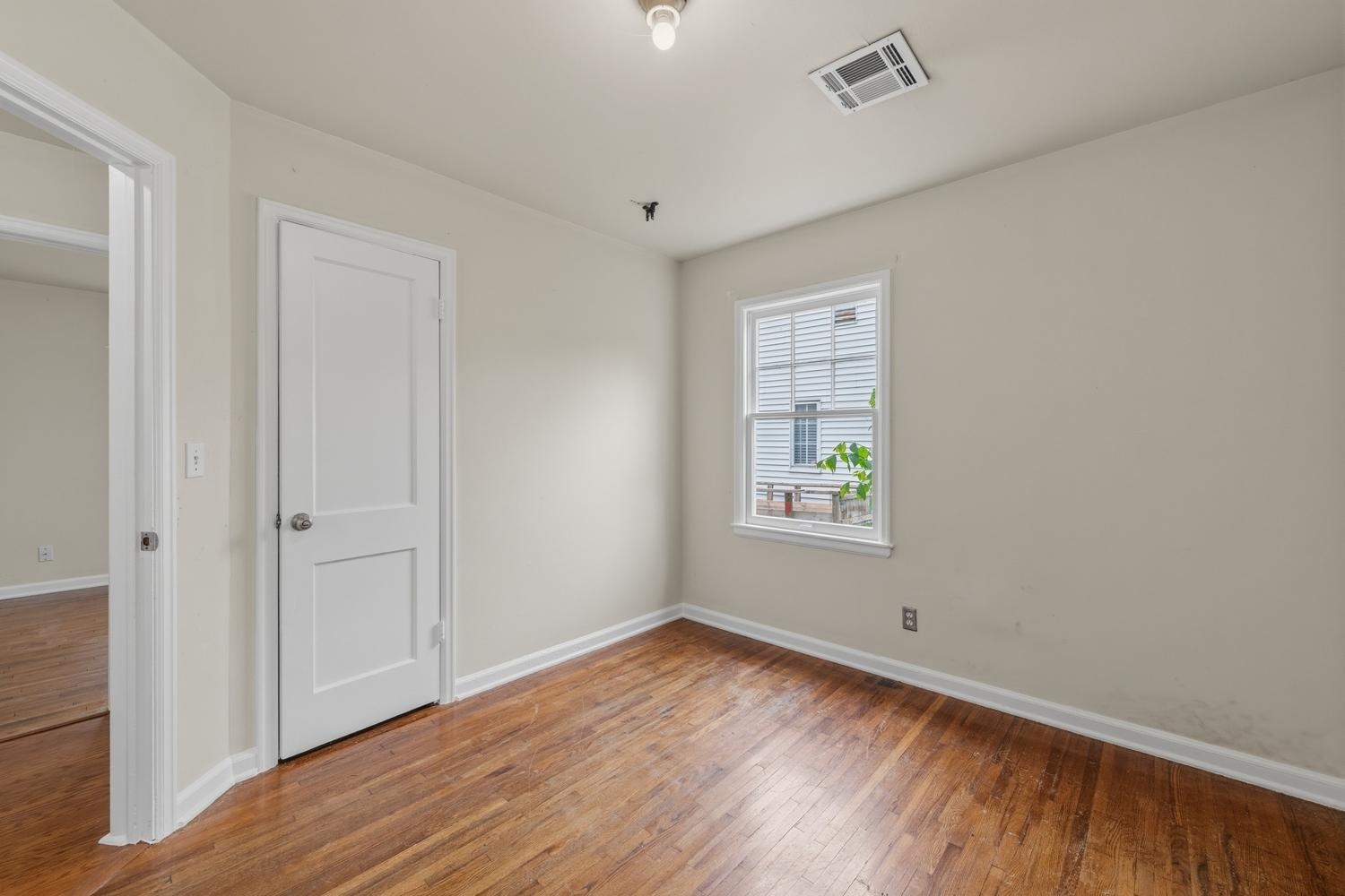 2531 S Washington Ave Property Photo 23