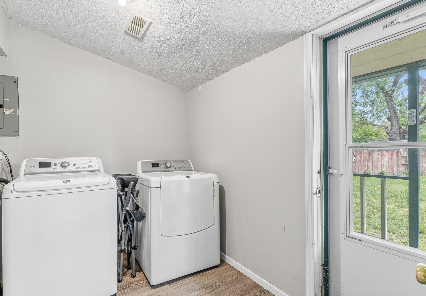 352 S Sheridan Property Photo 18