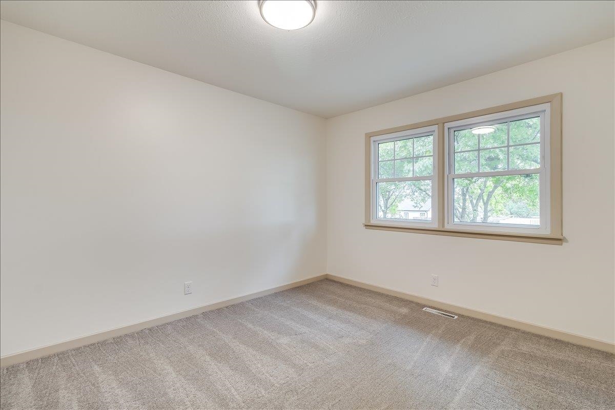 1611 N Rock Rd. Property Photo 20
