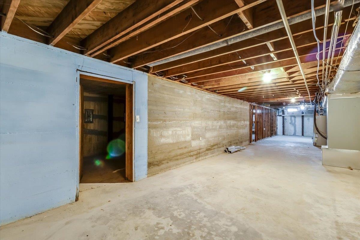 1611 N Rock Rd. Property Photo 28
