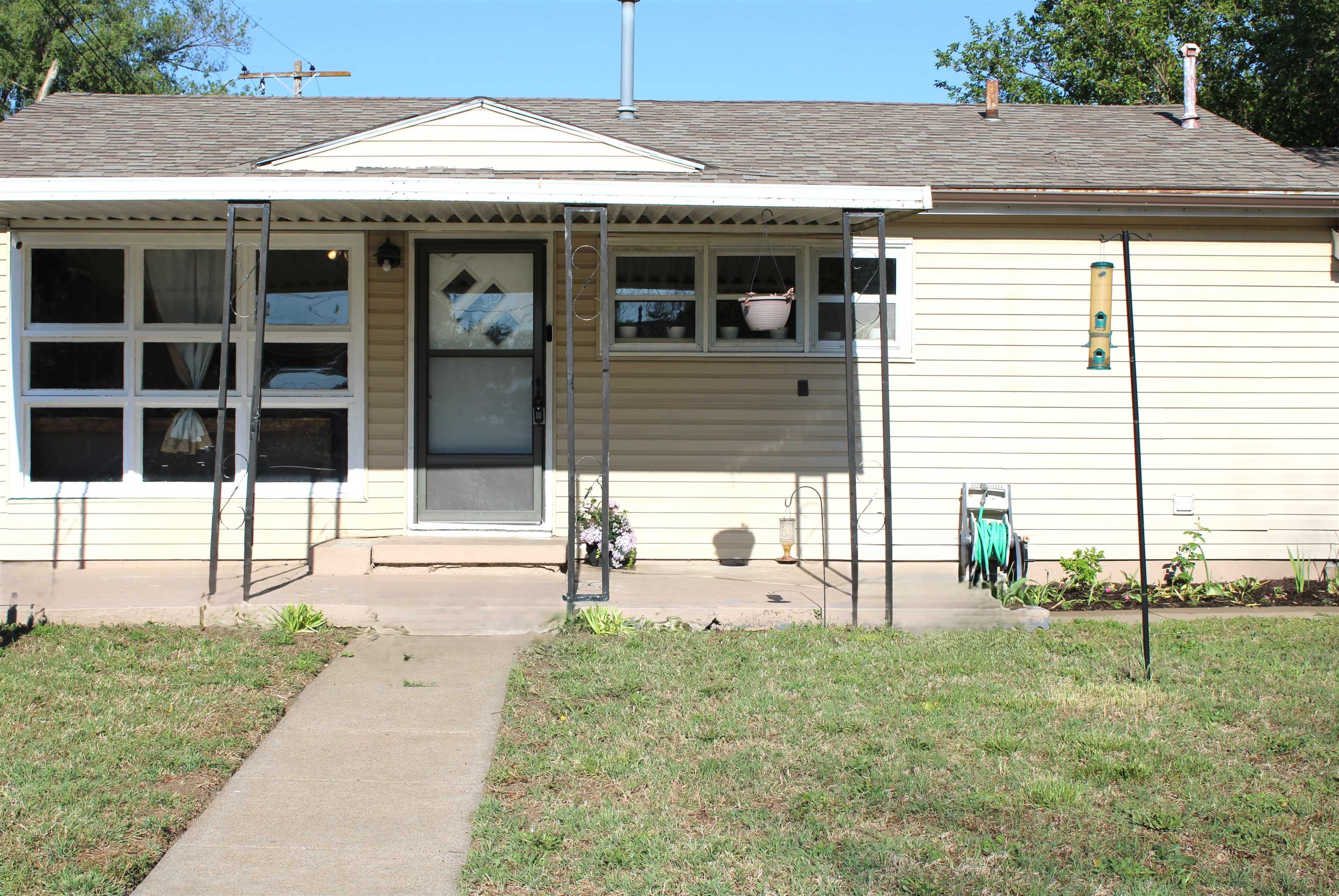 634 Steahlin Property Photo 1