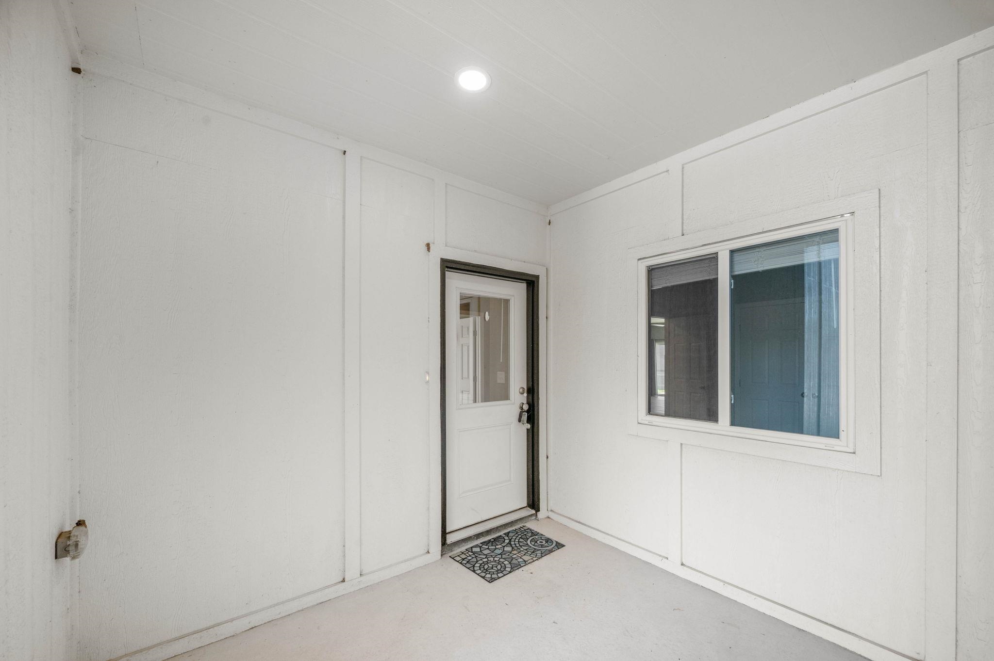 5287 N Toben Property Photo 5