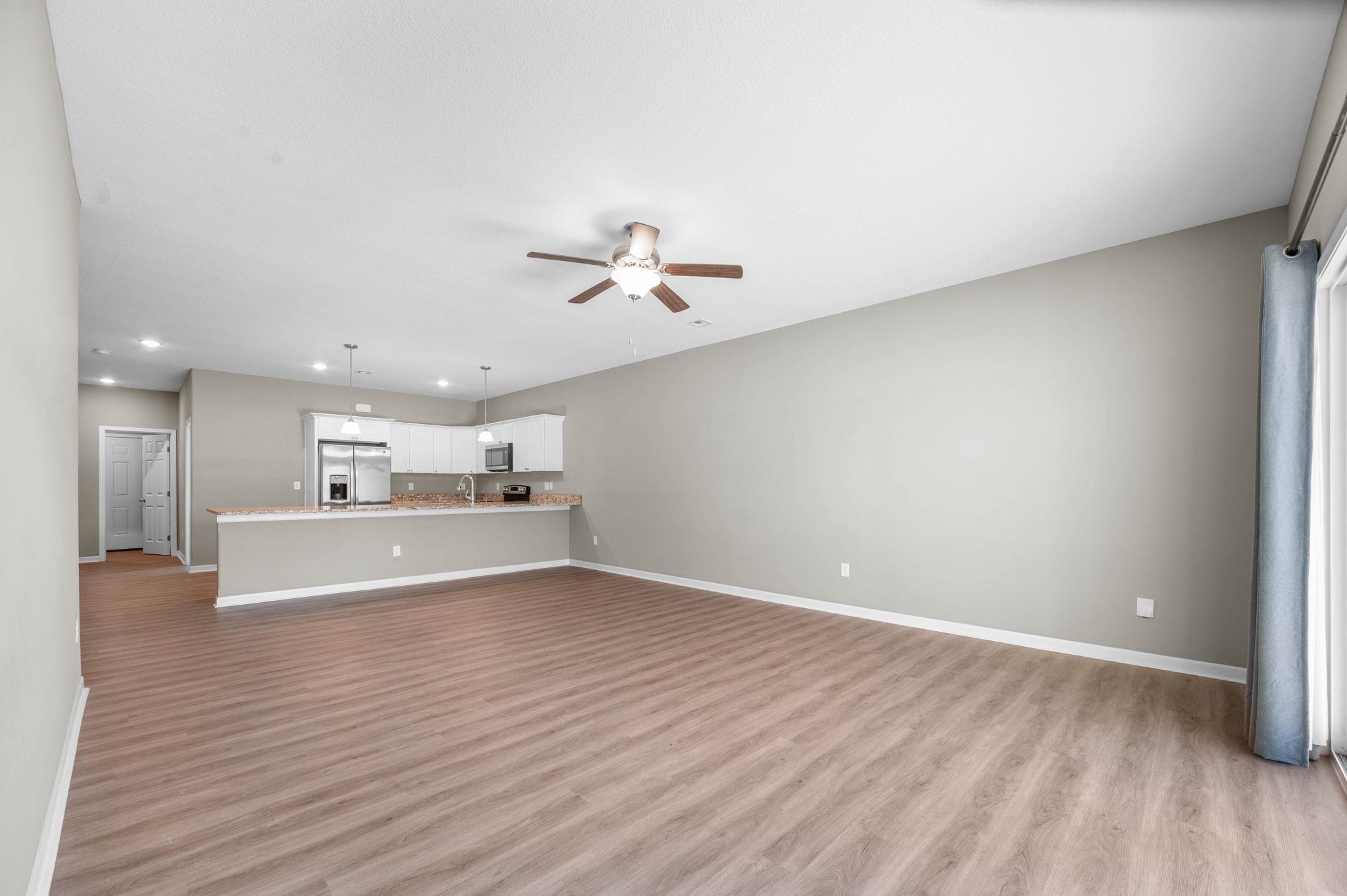 5287 N Toben Property Photo 9