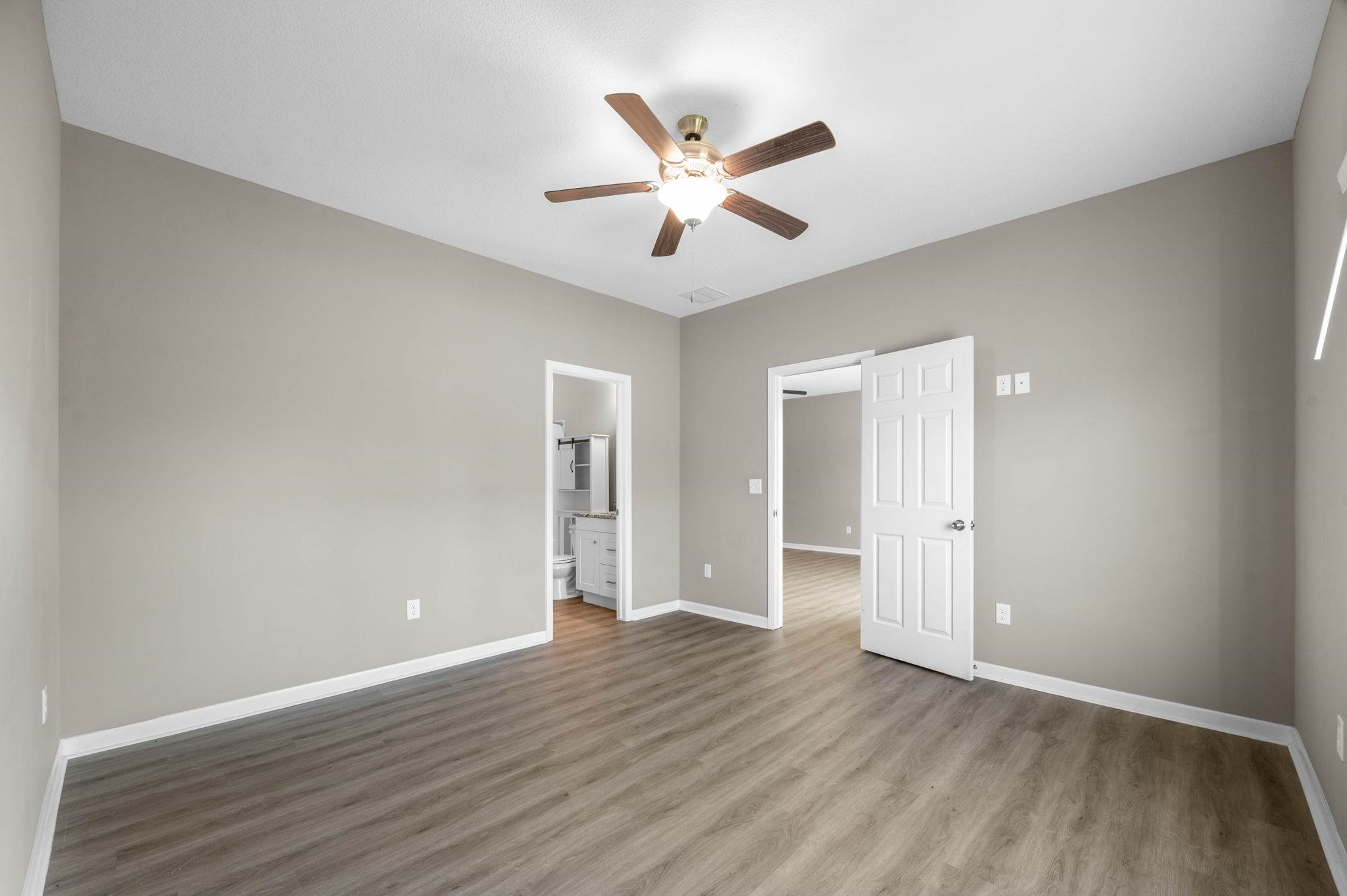 5287 N Toben Property Photo 16