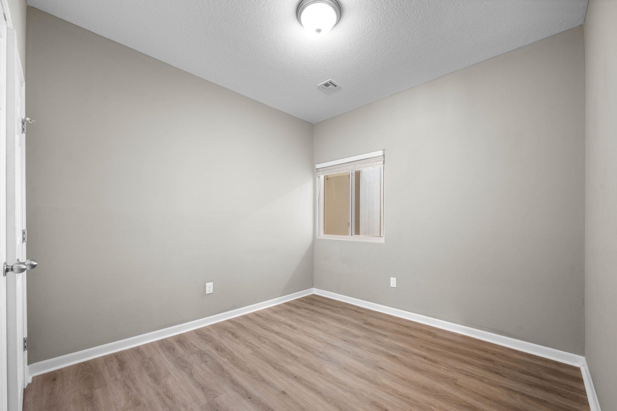 5287 N Toben Property Photo 20