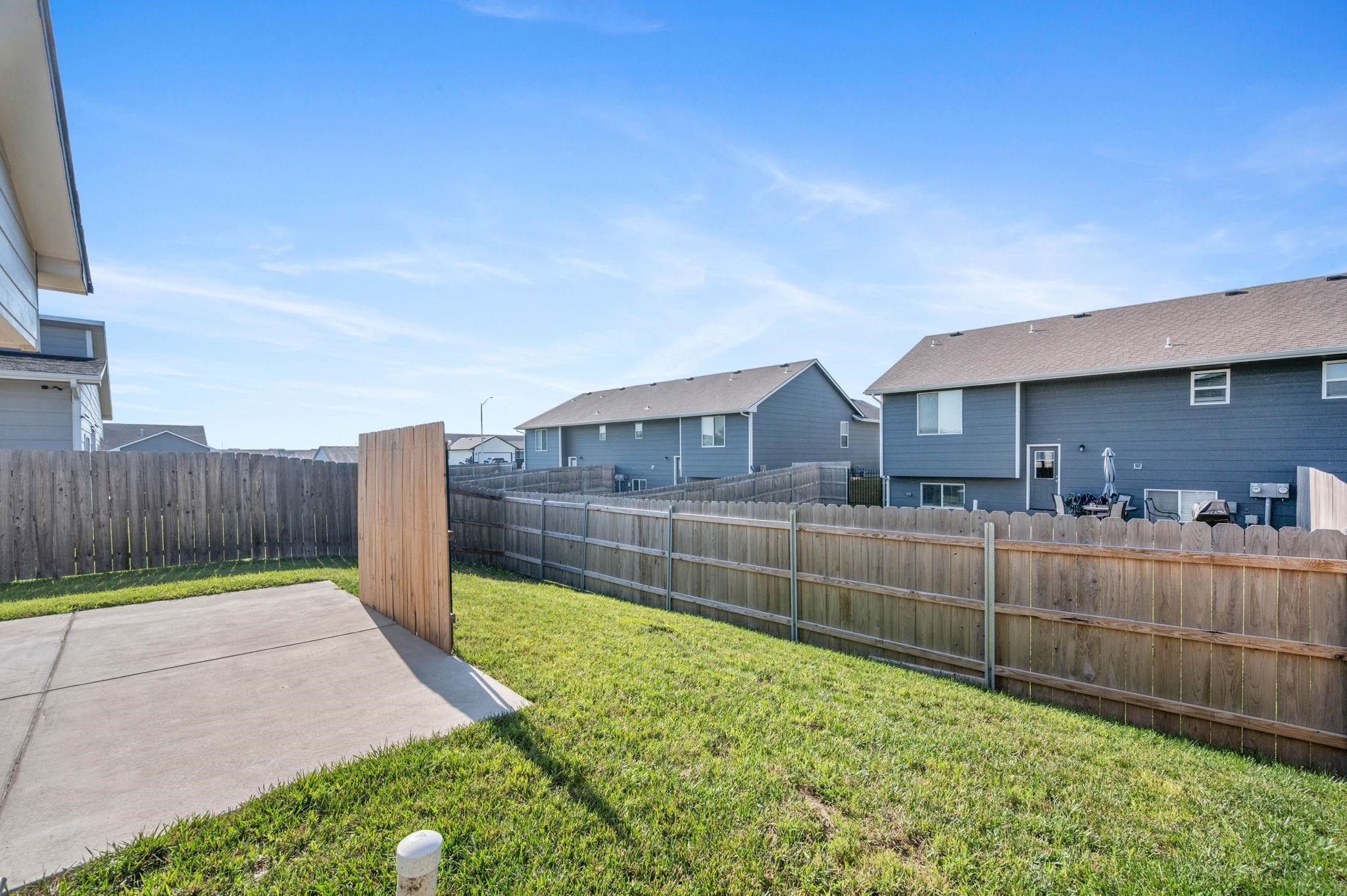 5287 N Toben Property Photo 30