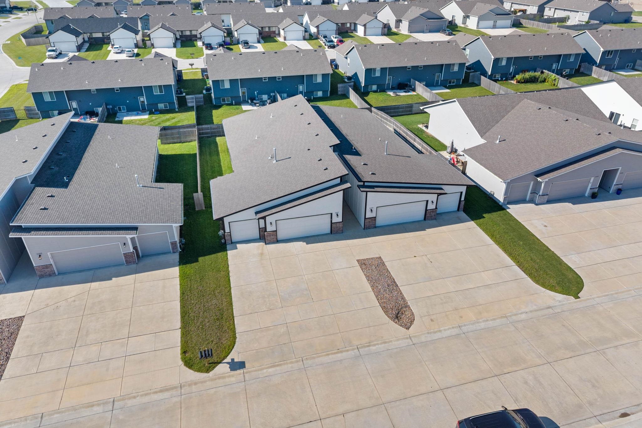 5287 N Toben Property Photo 34