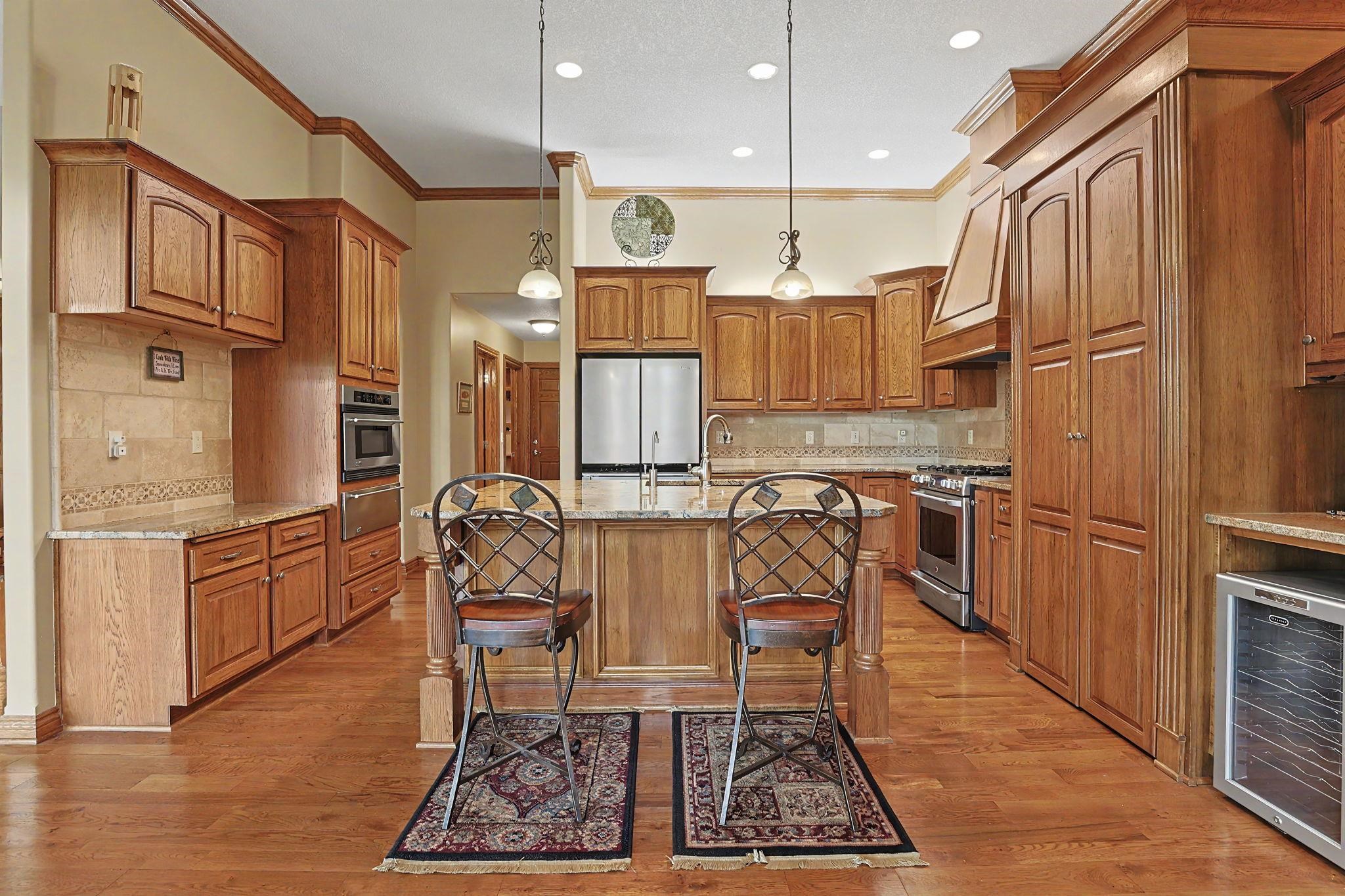 226 E Prairie Point Ct Property Photo 12