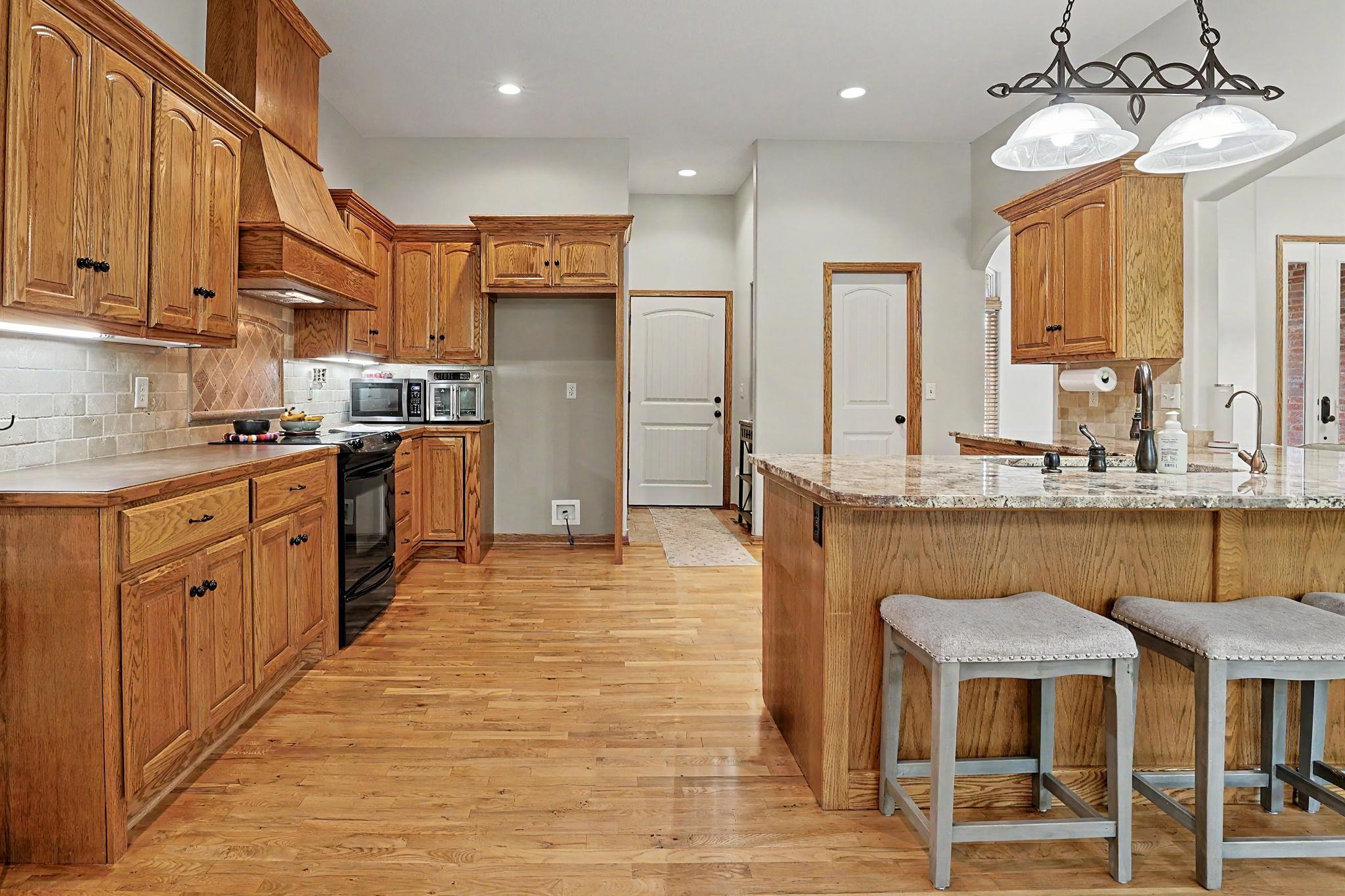12630 E Zimmerly Ct Property Photo 9