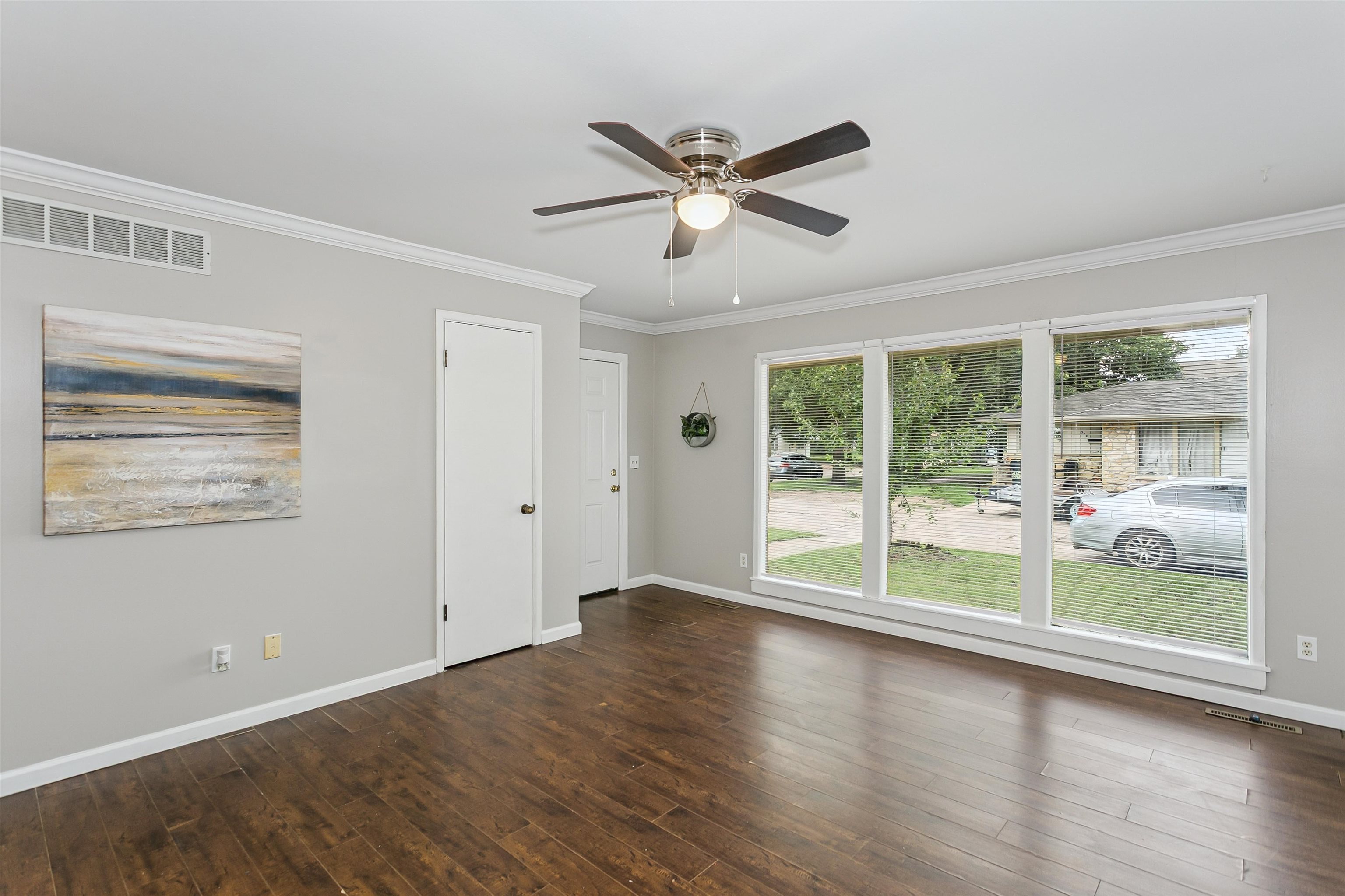 534 N Richmond Ave Property Photo 5