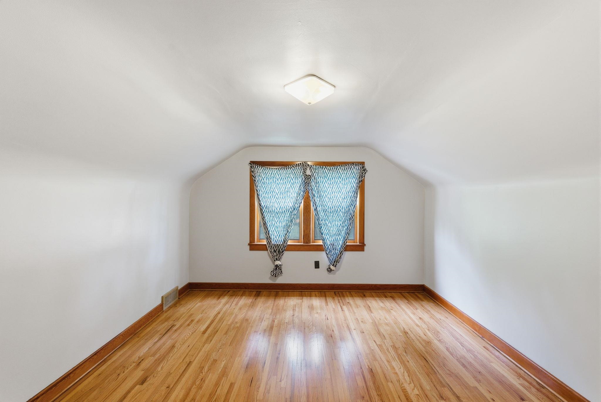 2959 Arapaho Rd Property Photo 14